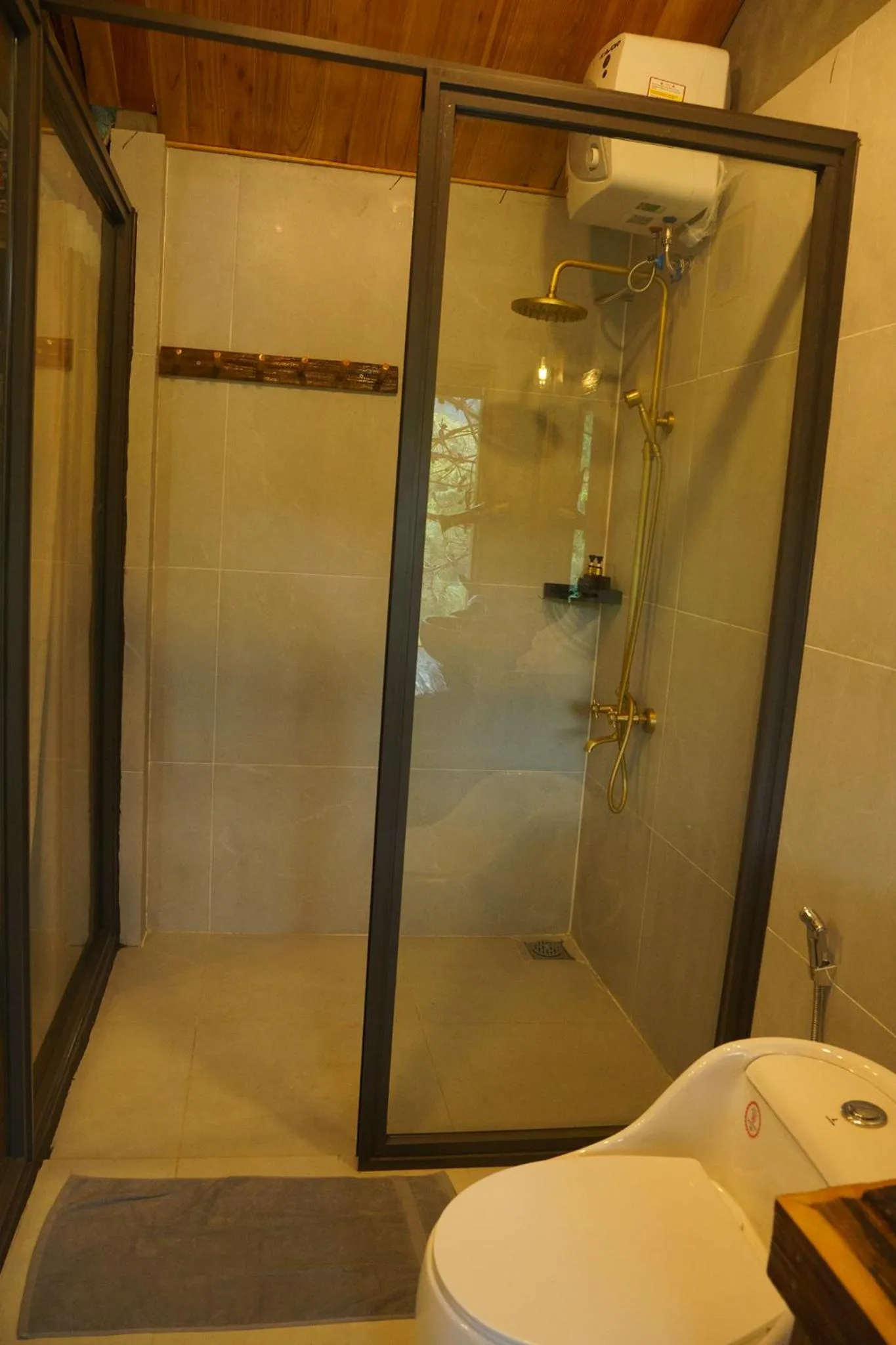 Toilet in Lam Ecolodge Mu Cang Chai