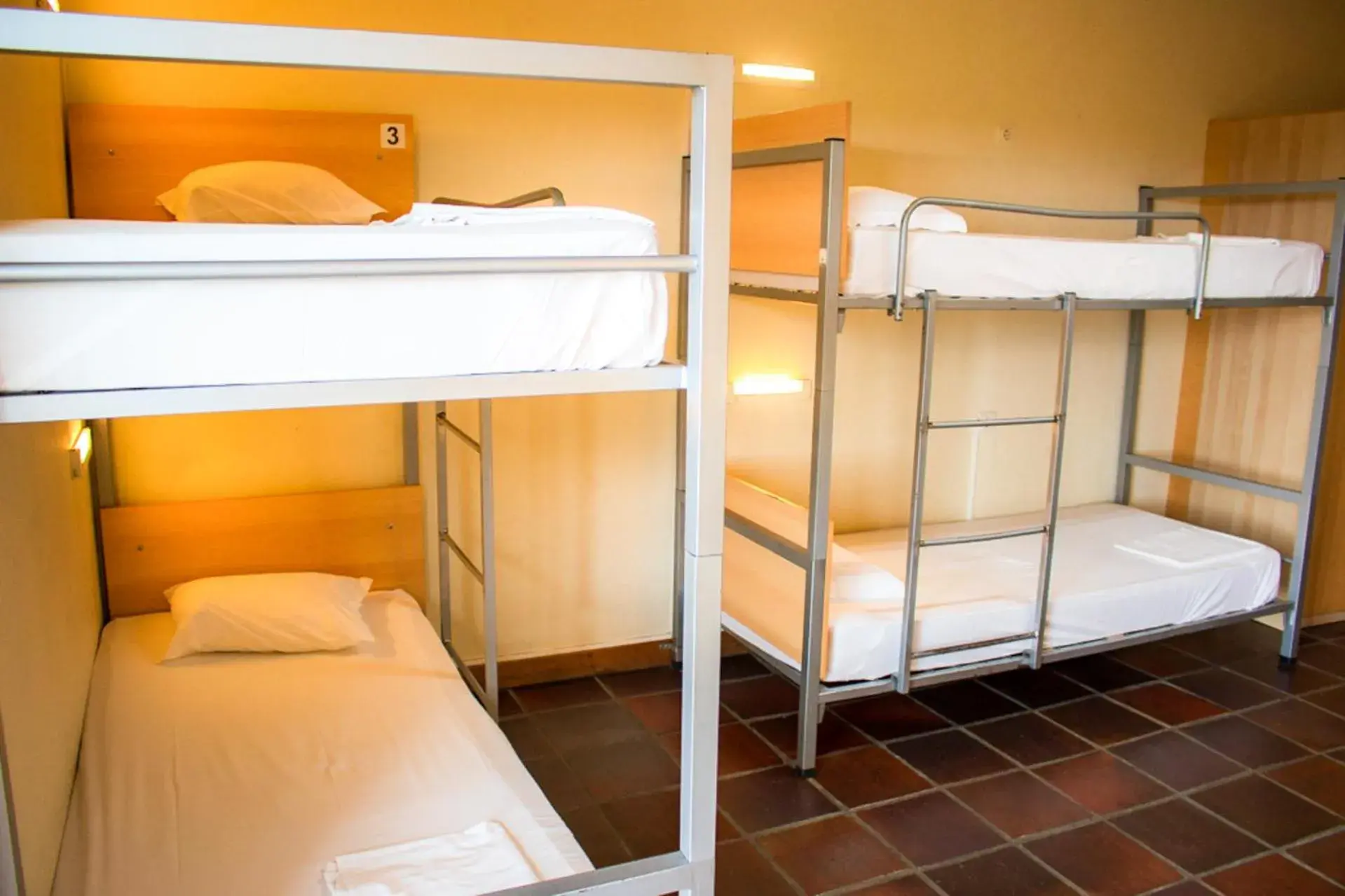 Bed in 6-Bed Male Dormitory Room in HI Almada - Pousada de Juventude Bed in 6-Bed Male Dormitory Room in HI Almada - Pousada de Juventude