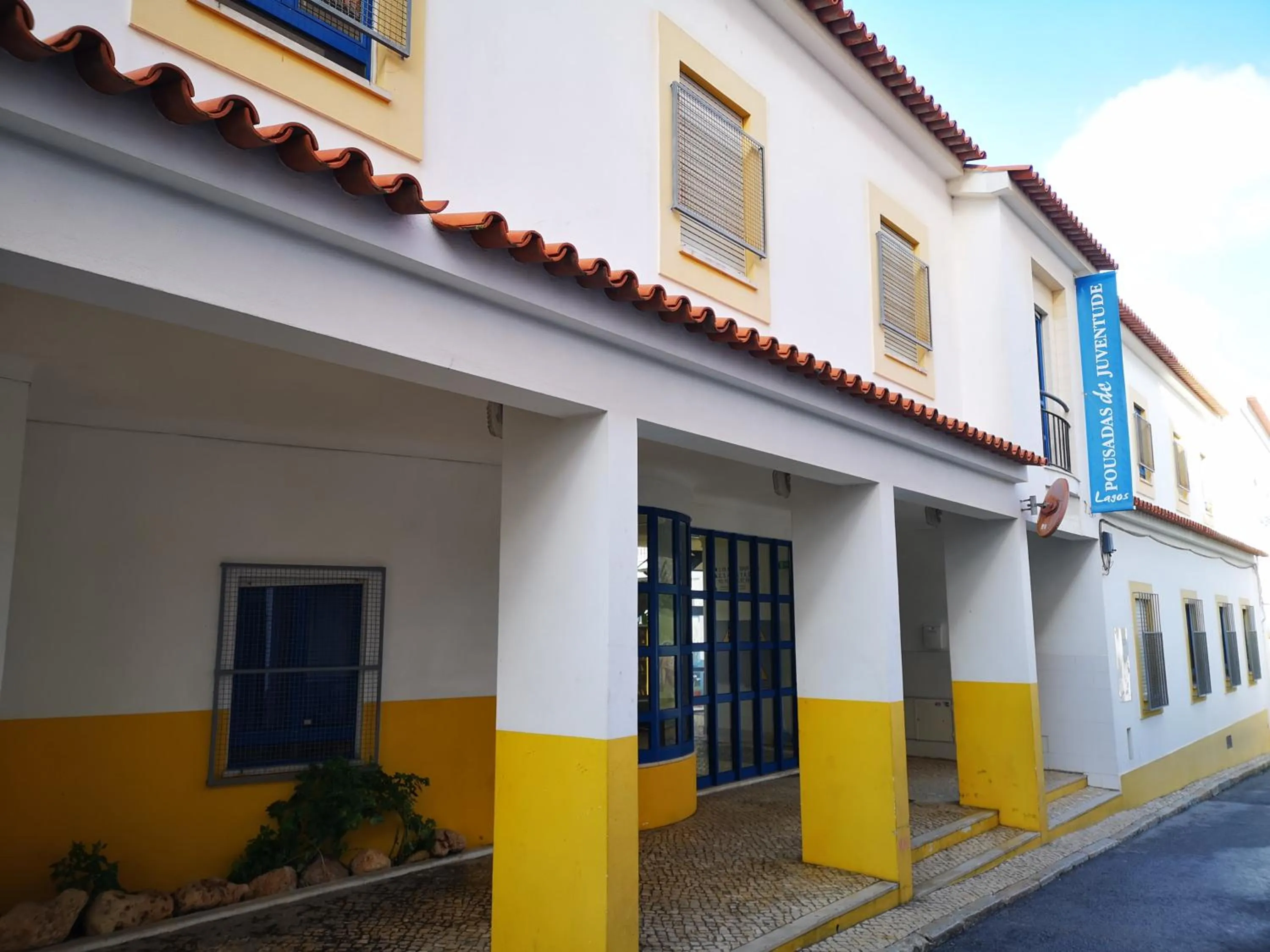 Property building in HI Lagos - Pousada de Juventude
