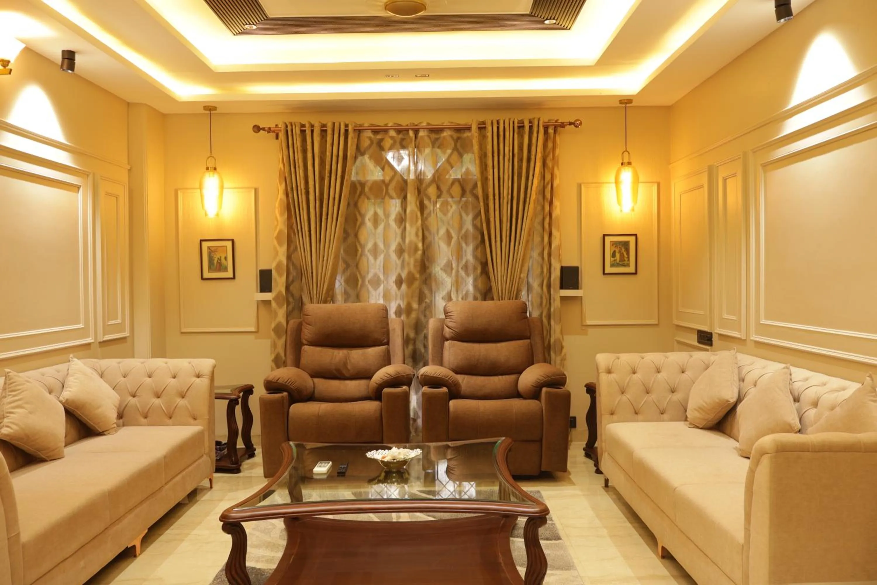 Living room in Suramya Homestay Near Shymala Hills