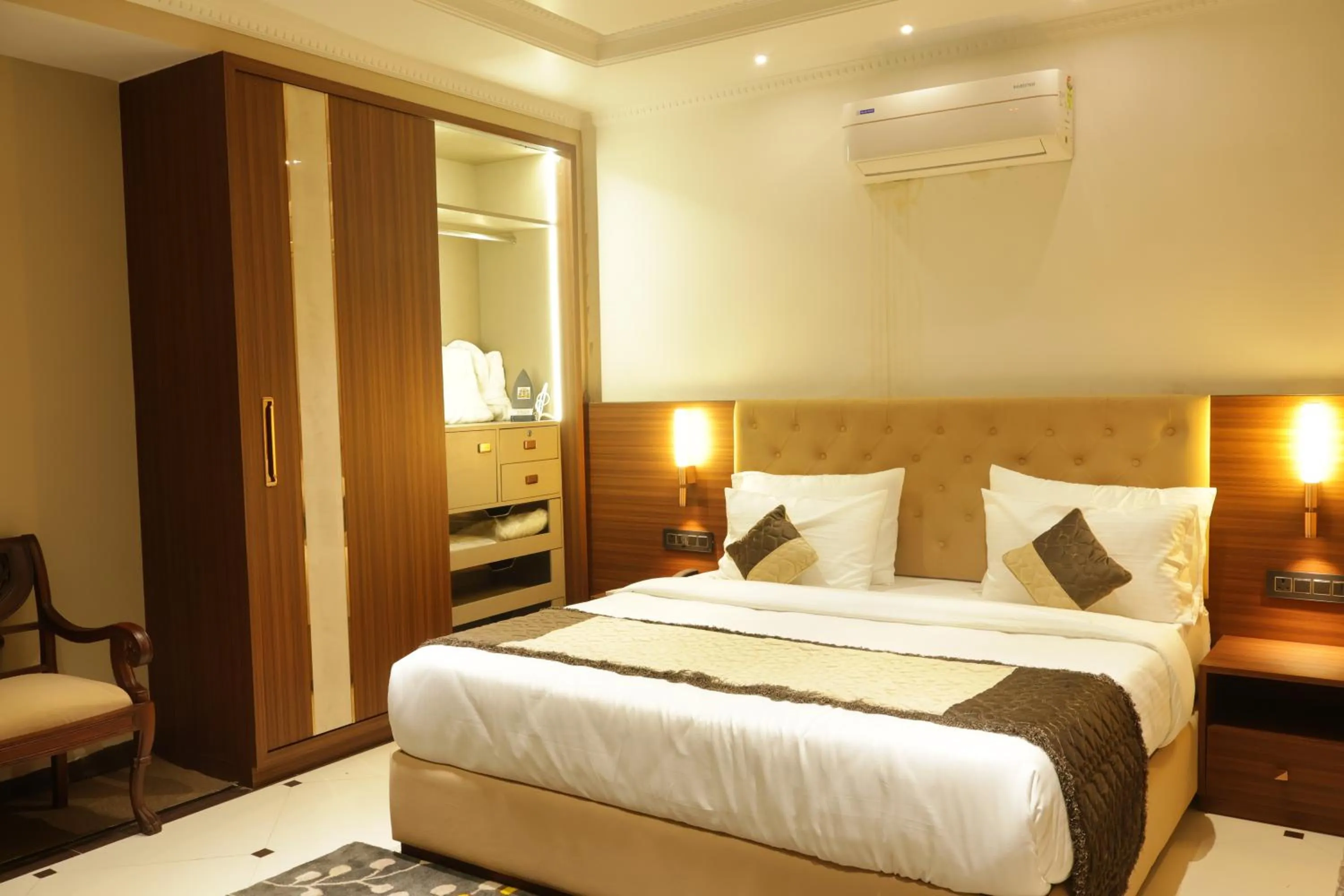 Bed in Suramya Homestay Near Shymala Hills