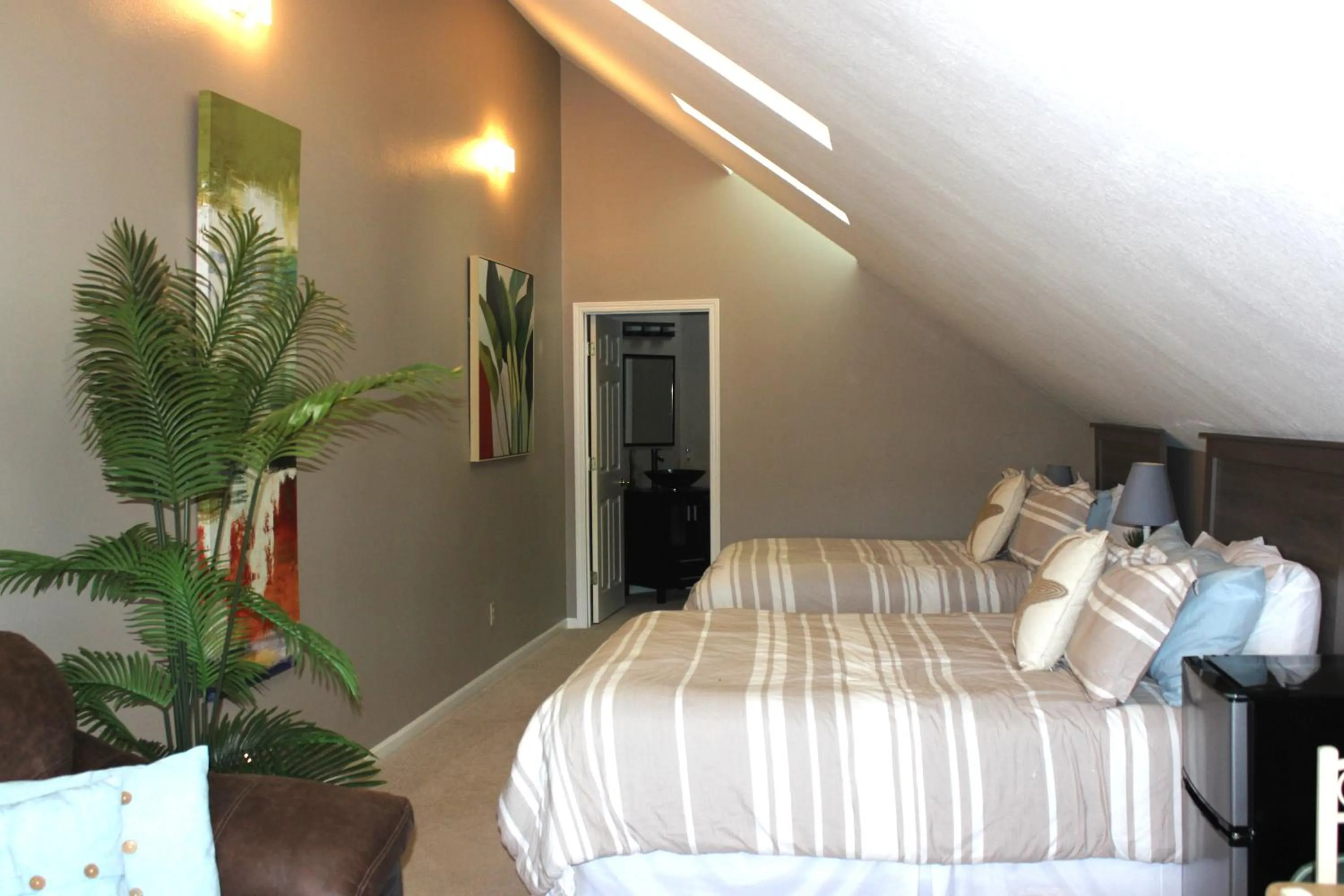 Bed in Sweetgrass Inn Bed & Breakfast