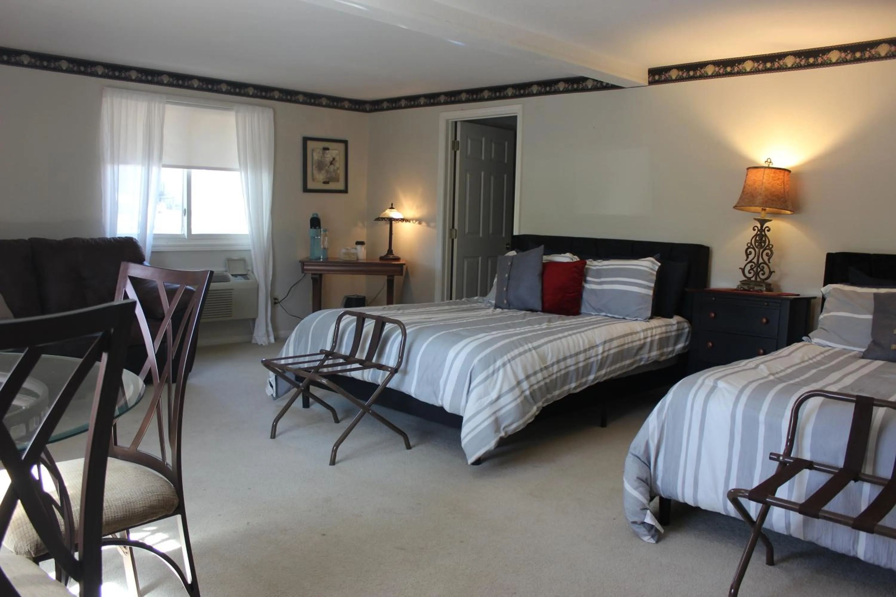 Bed in Sweetgrass Inn Bed & Breakfast