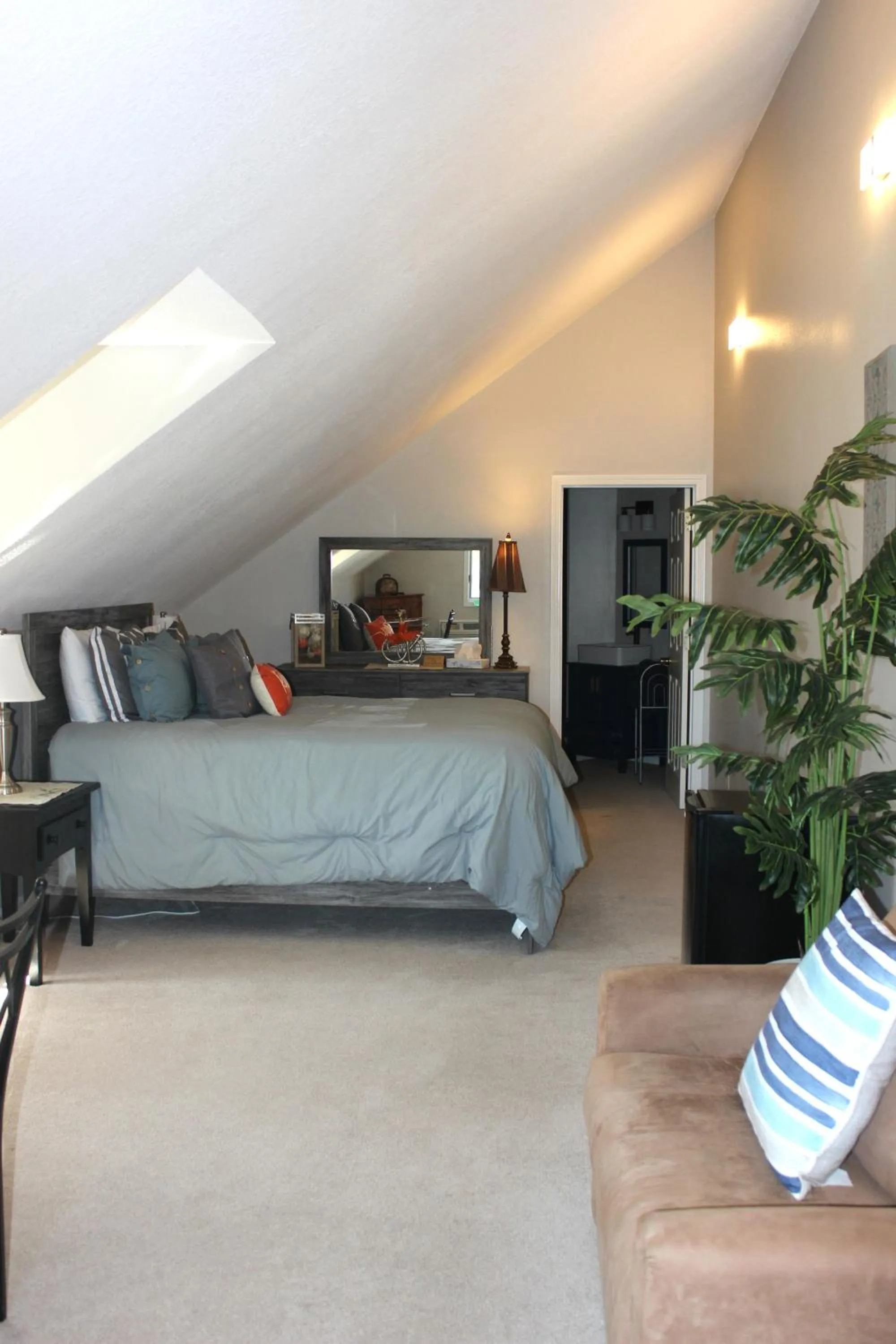 Bed in Sweetgrass Inn Bed & Breakfast