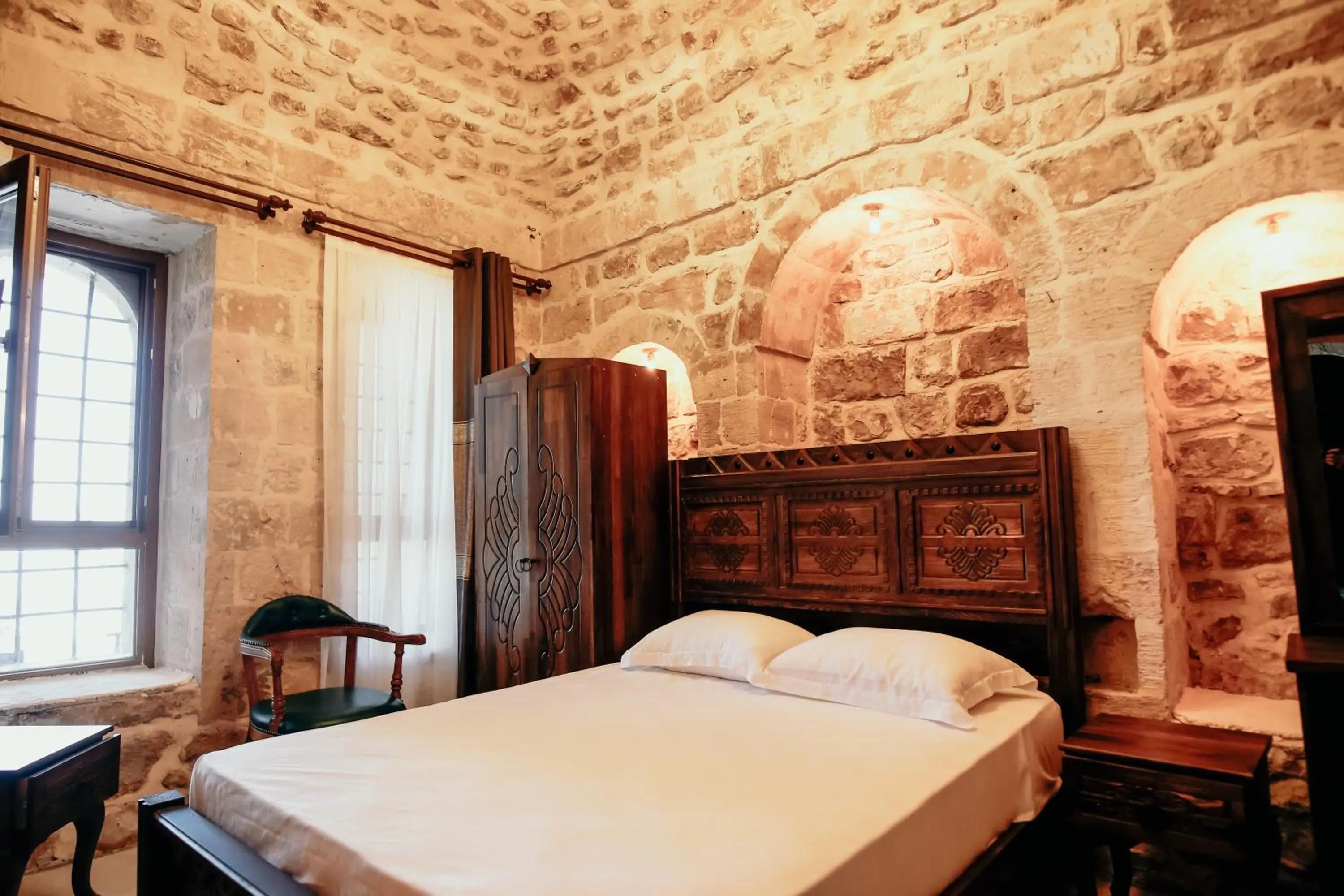 Bed in Minessa Konağı