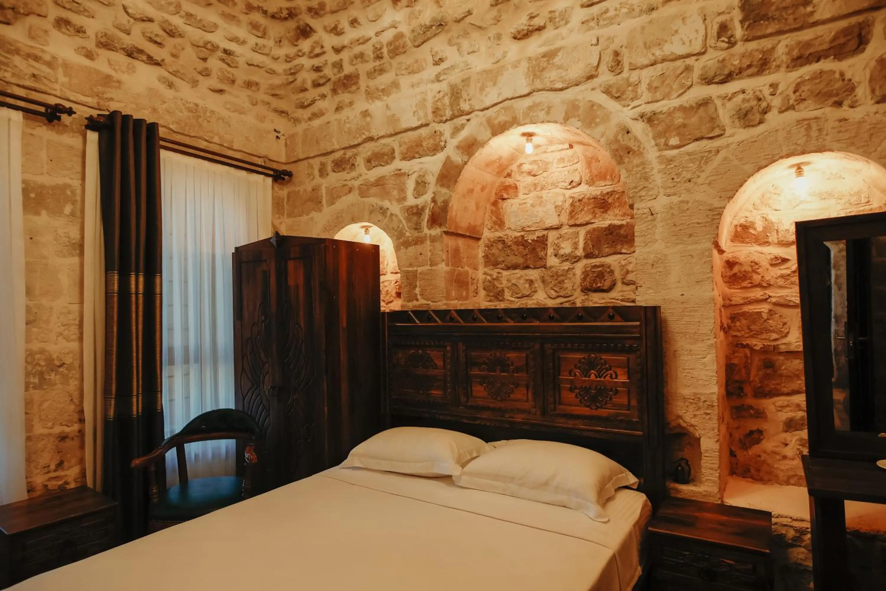 Bed in Minessa Konağı