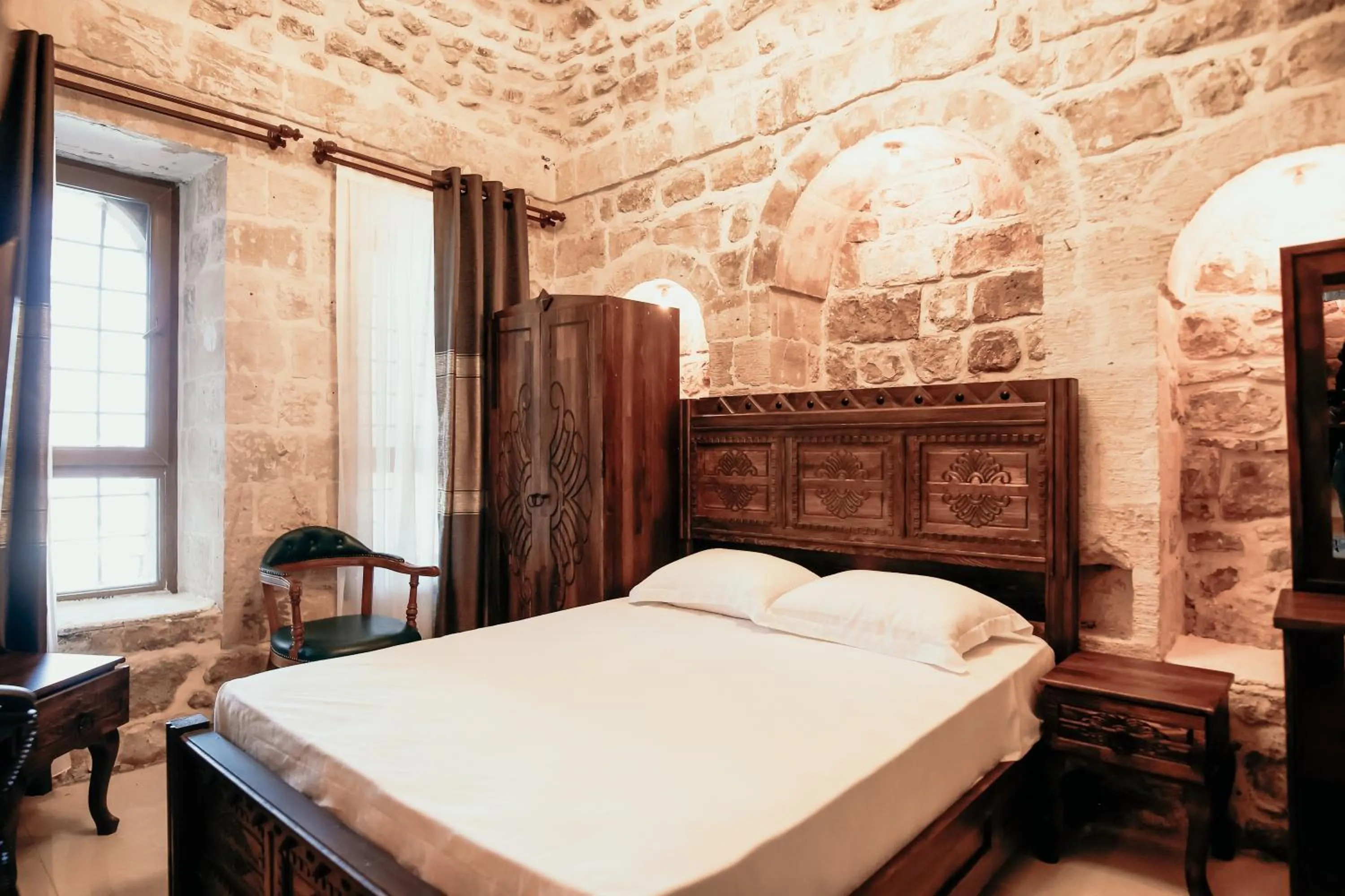 Bed in Minessa Konağı