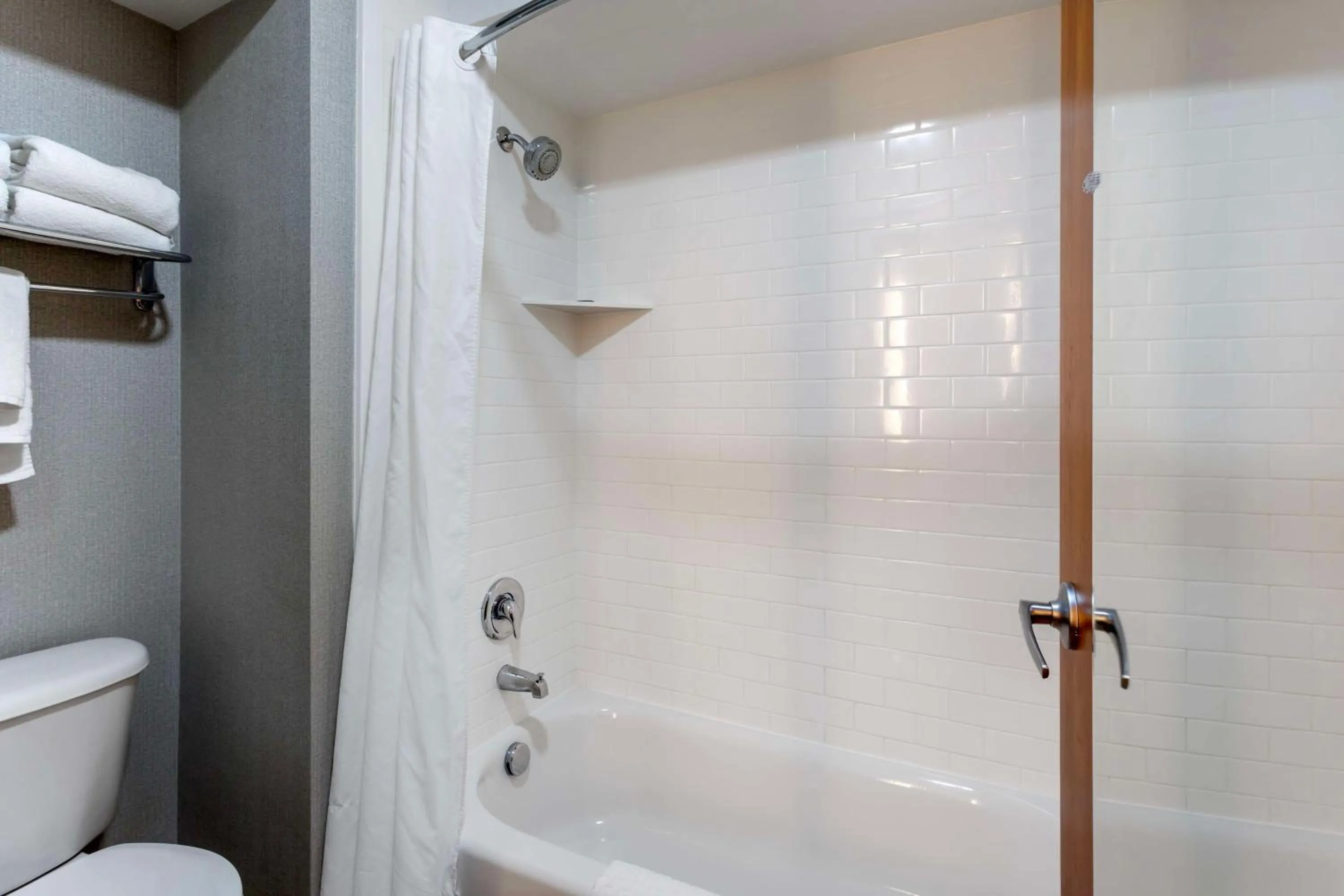 Bathroom in Best Western Holiday Hills