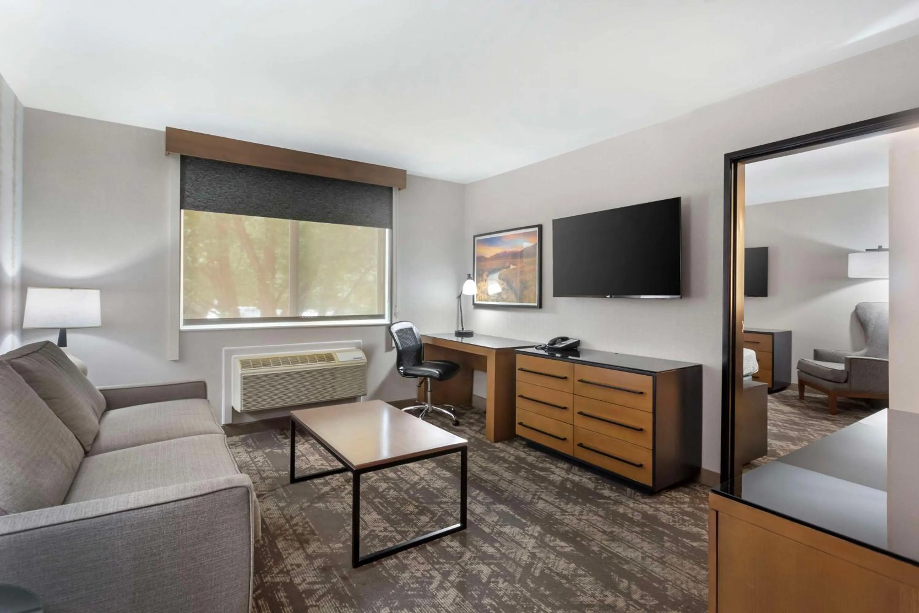 Bedroom in Best Western Holiday Hills