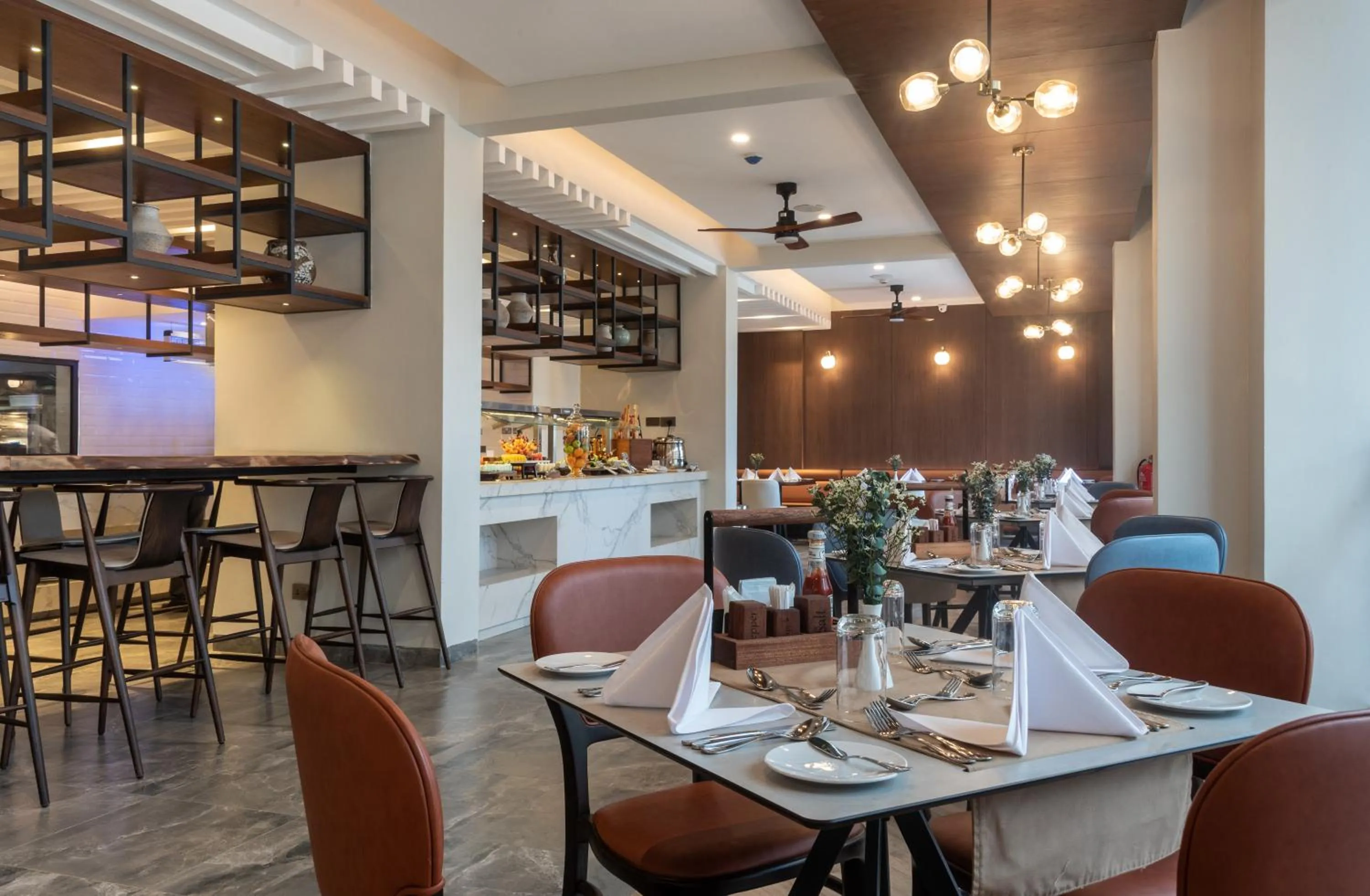 Restaurant/places to eat in Okash City Boutique Hotel