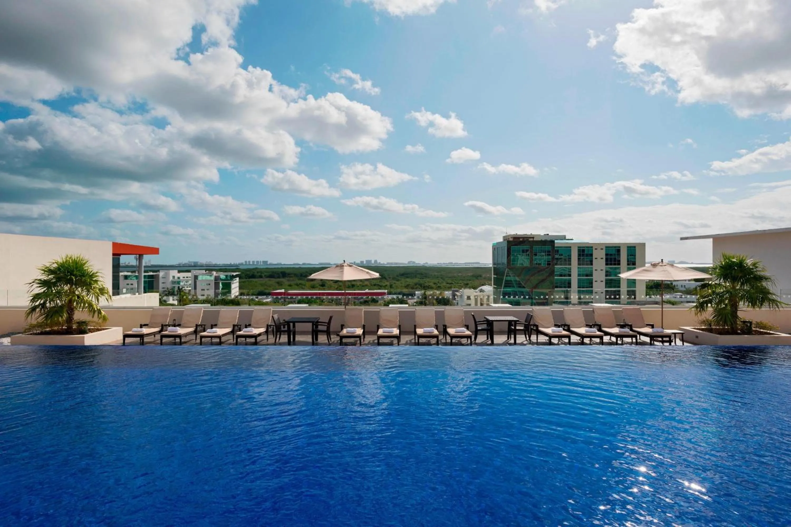Area and facilities in Four Points by Sheraton Cancun Centro