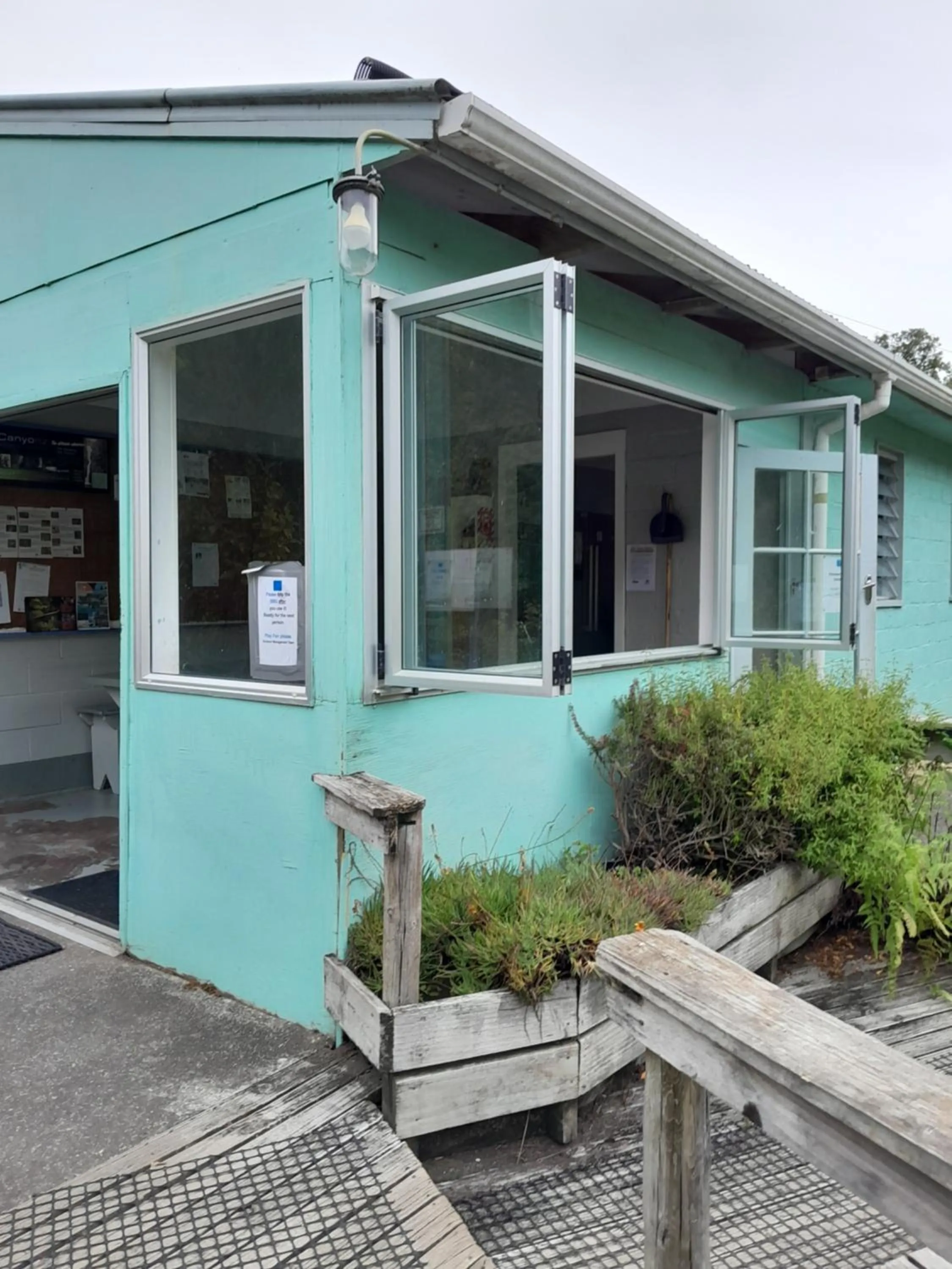 Seating area in Dickson Holiday Park