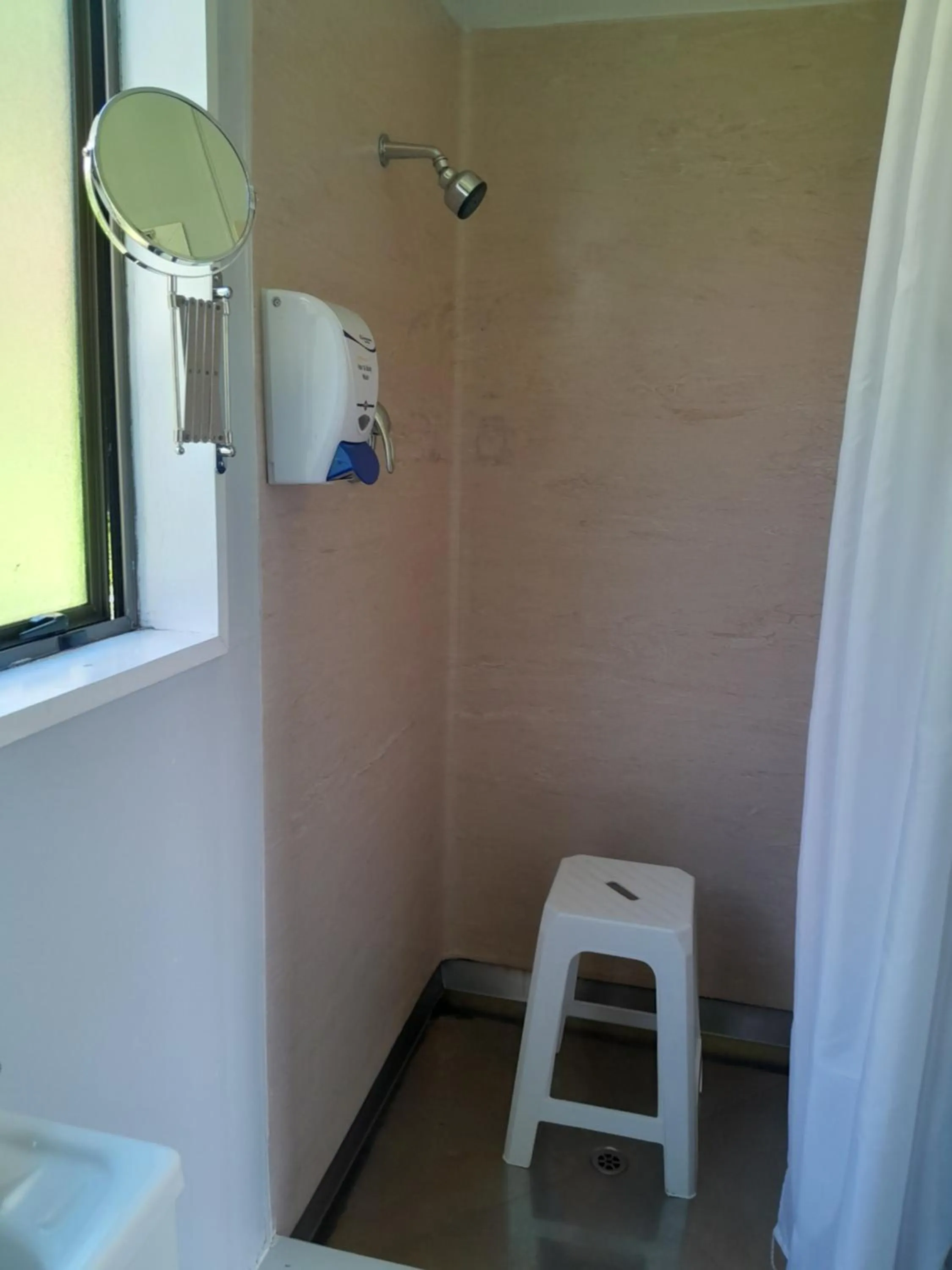 Shower in Dickson Holiday Park