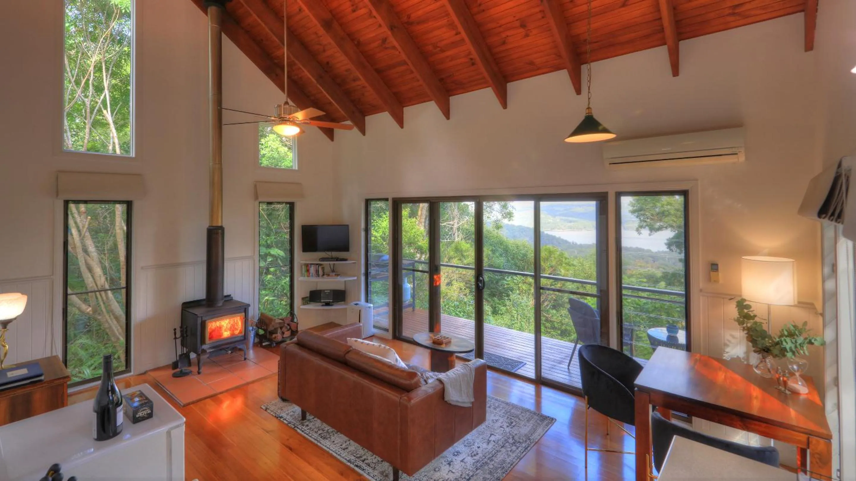 Living room in Montville Misty View Cottages