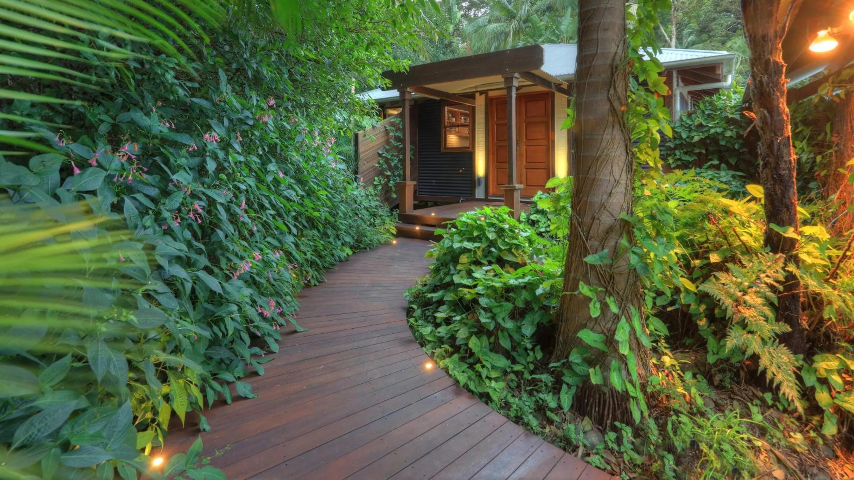 Facade/entrance in Montville Misty View Cottages