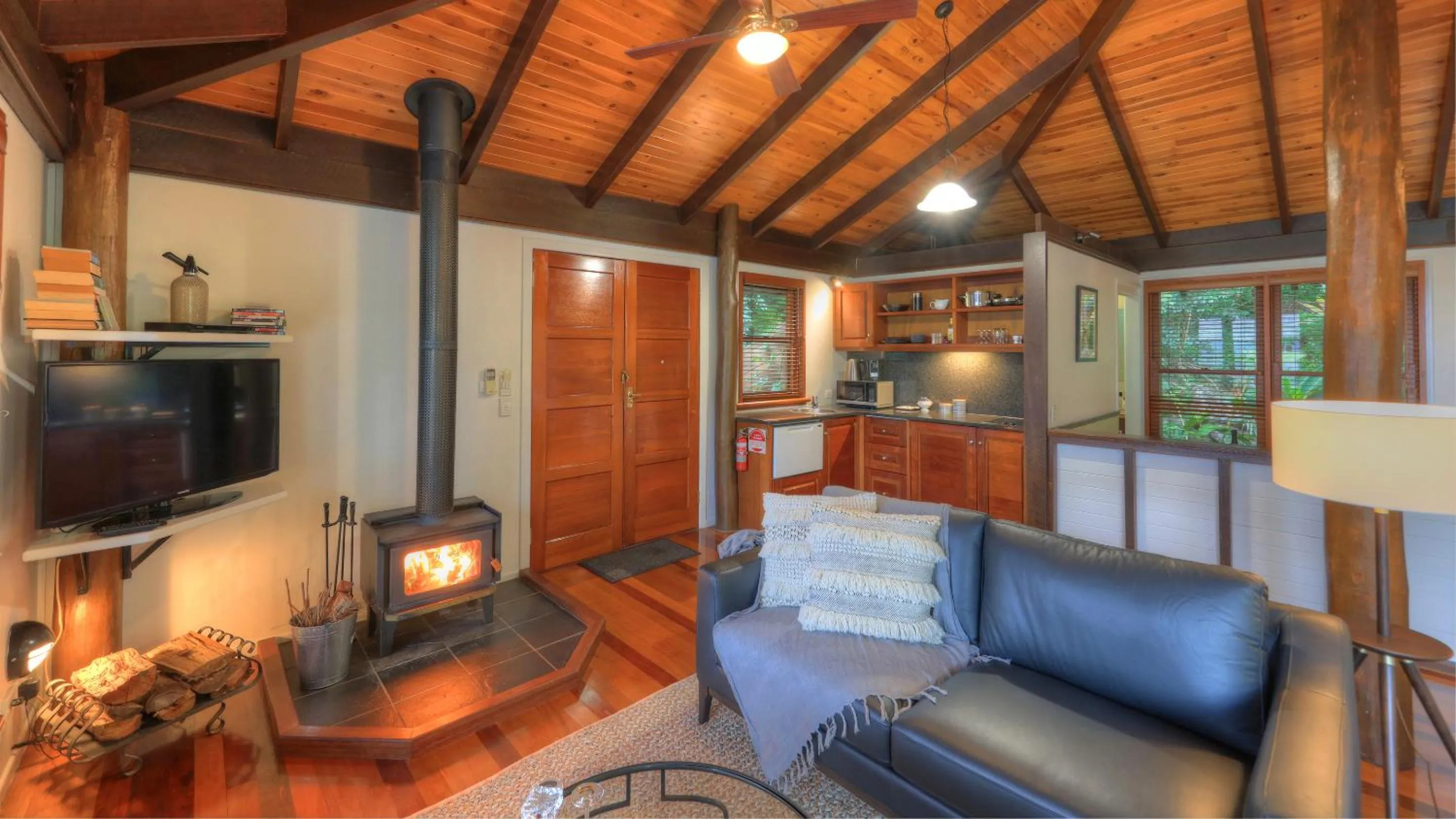 Living room in Montville Misty View Cottages