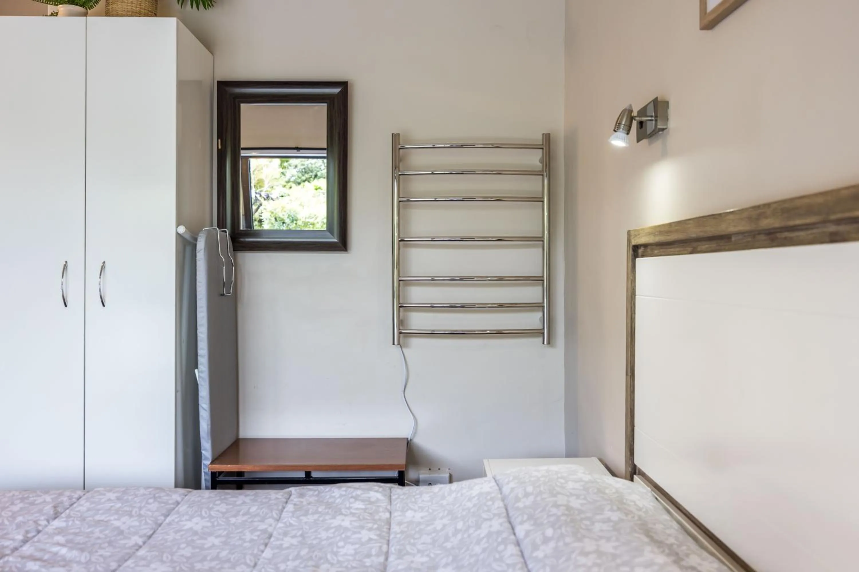 Bed in Sun Valley Motel