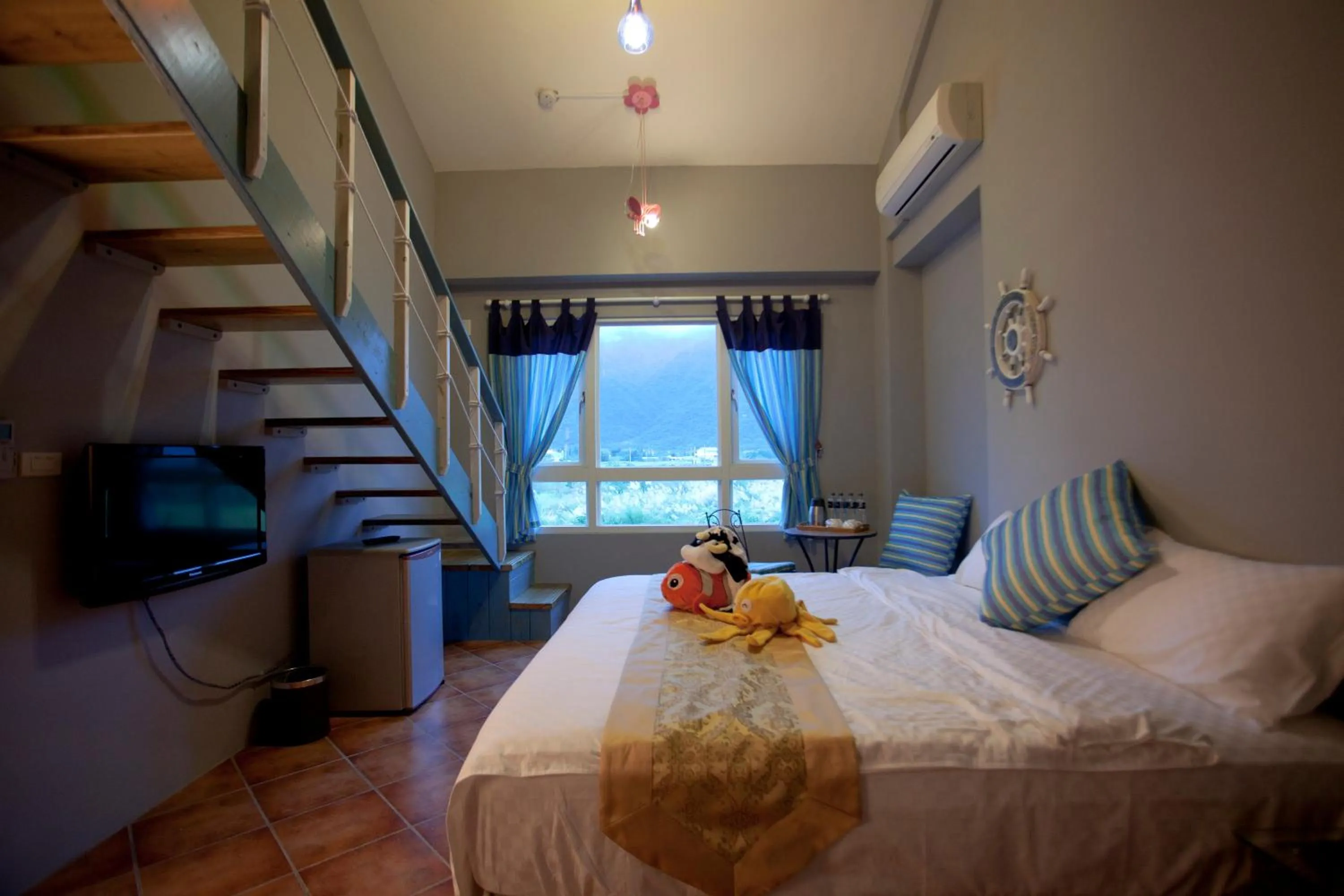 Bed in Cloudenjoy B&B