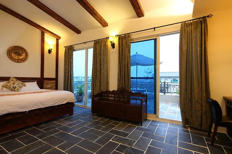 Bed in Cloudenjoy B&B