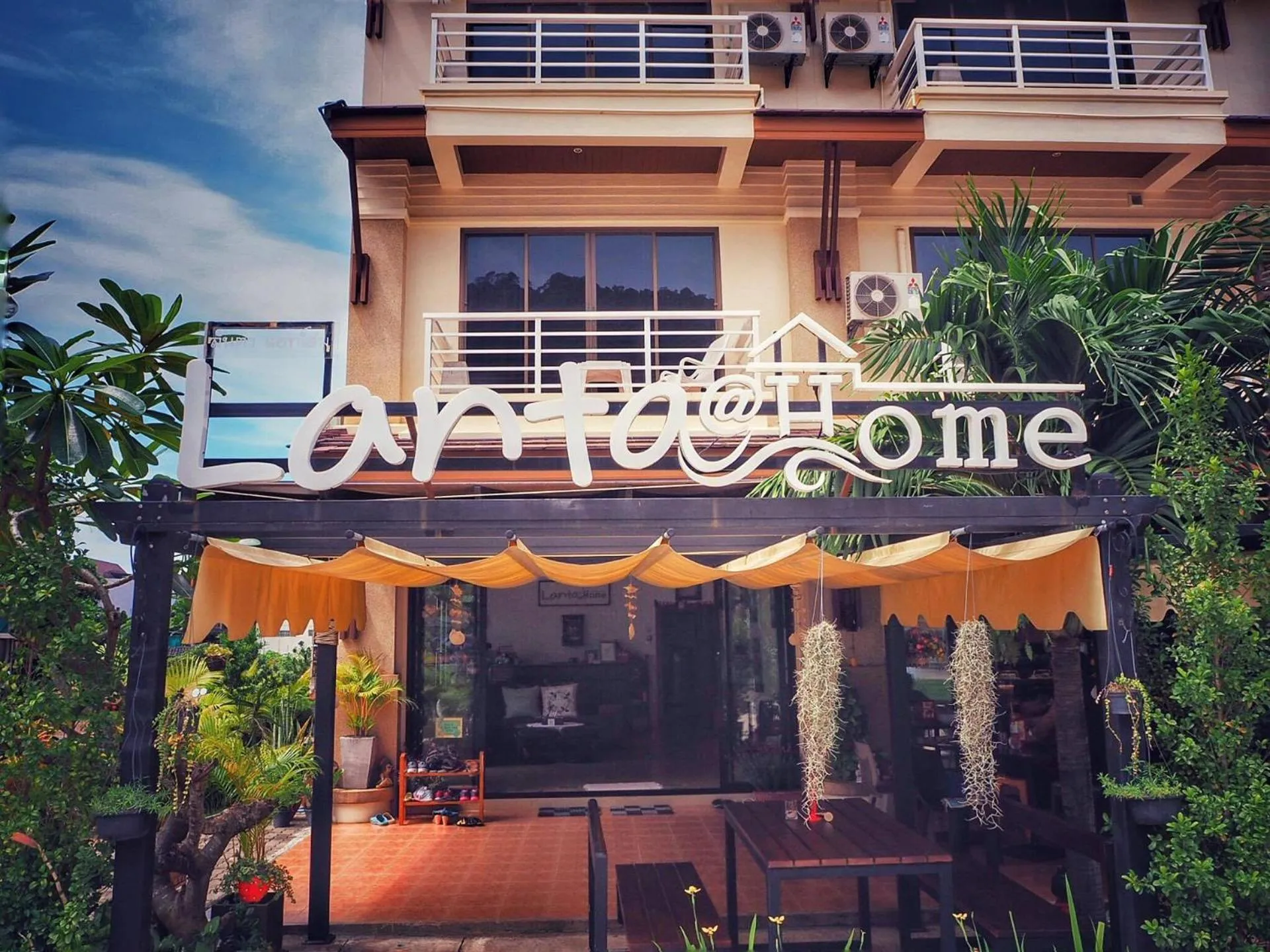 Property logo or sign in Lanta at Home - SHA Extra Plus