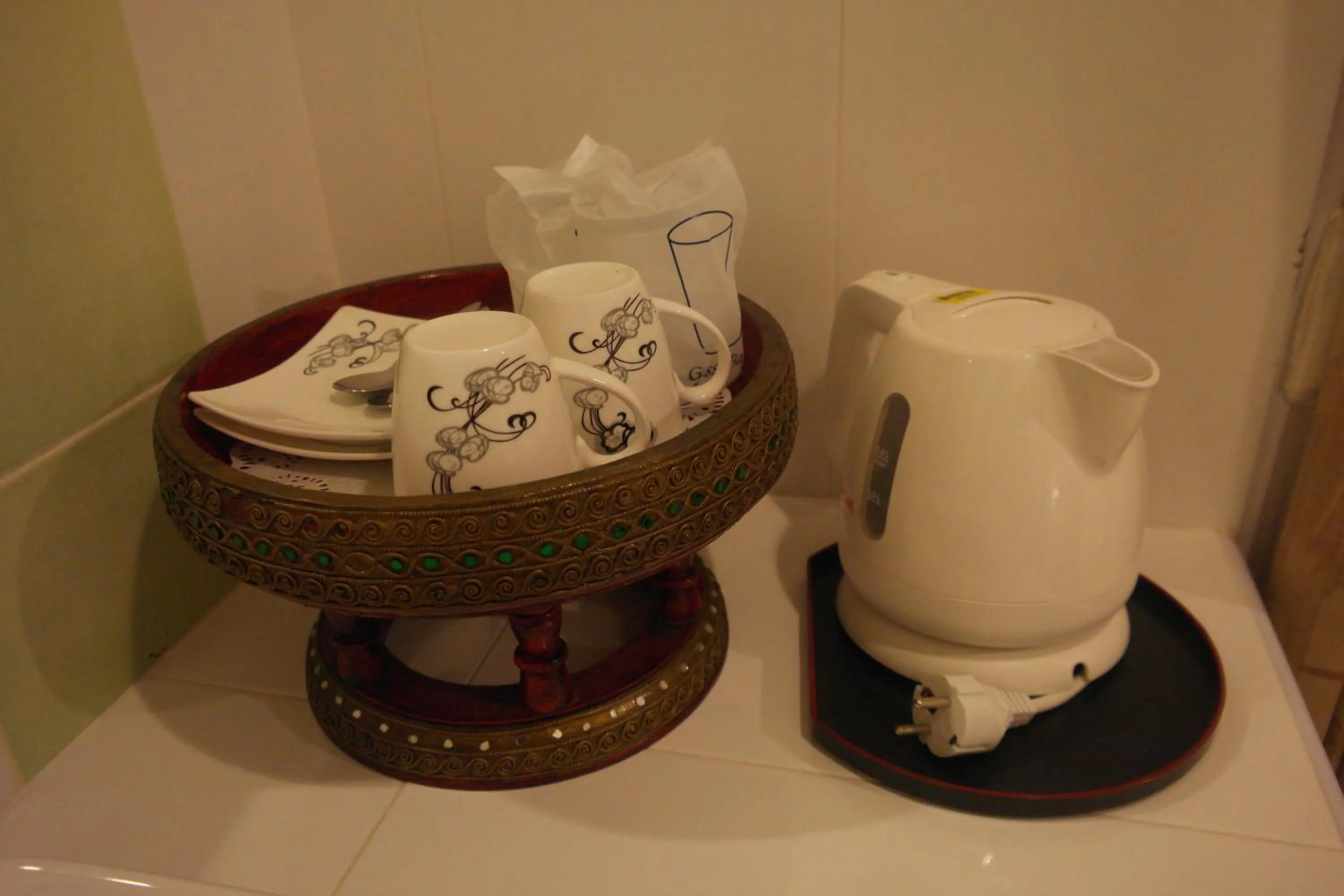 Coffee/tea facilities in Lanta at Home - SHA Extra Plus