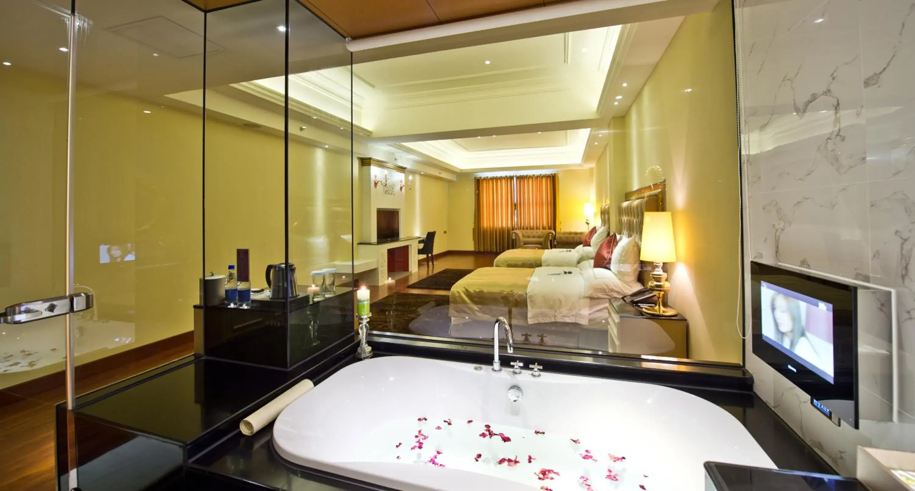 Business Double Room in The Royal Pinnacle Hotel Business Double Room in The Royal Pinnacle Hotel