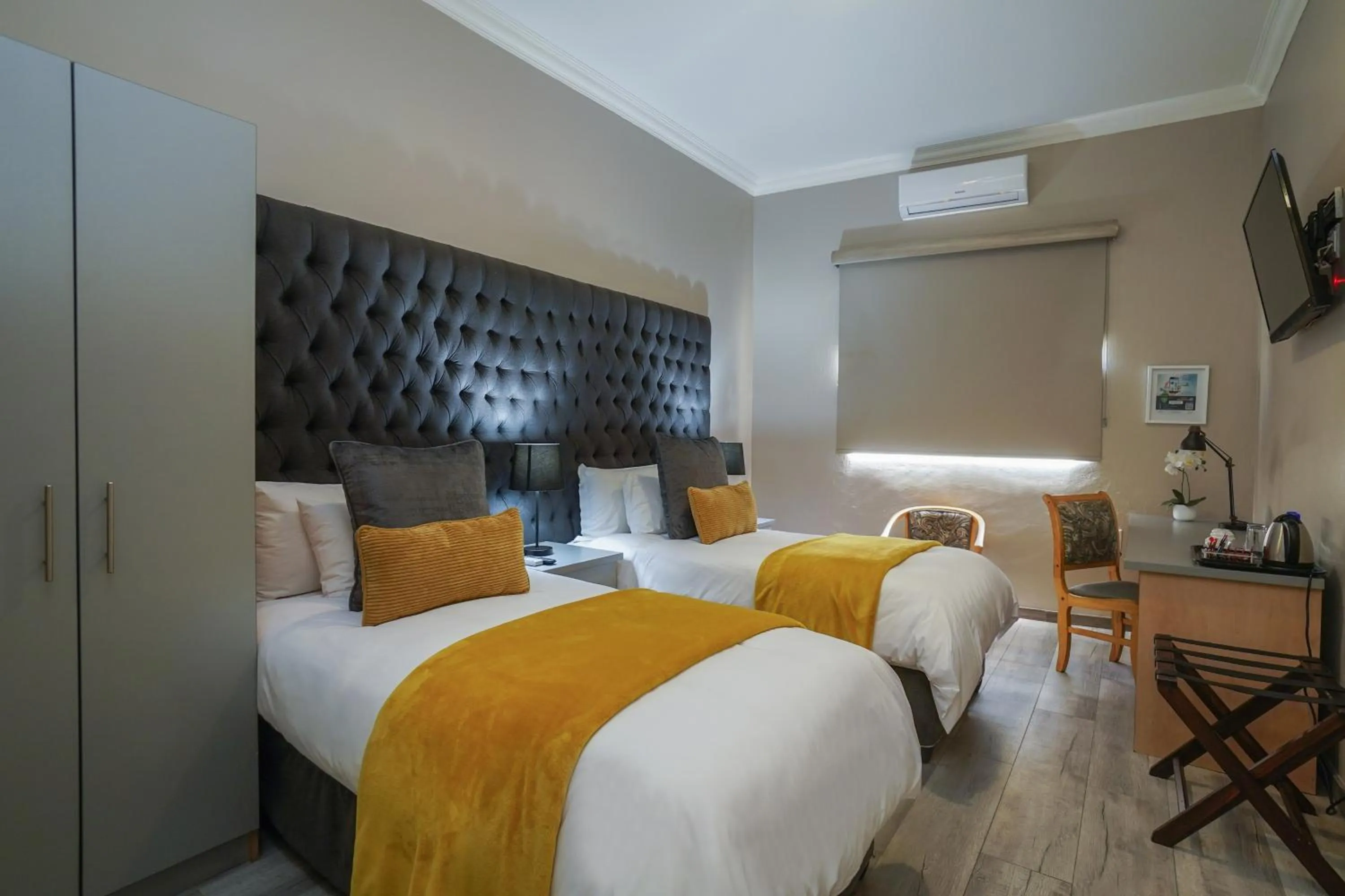 Bed in Inani Hotel Gallagher