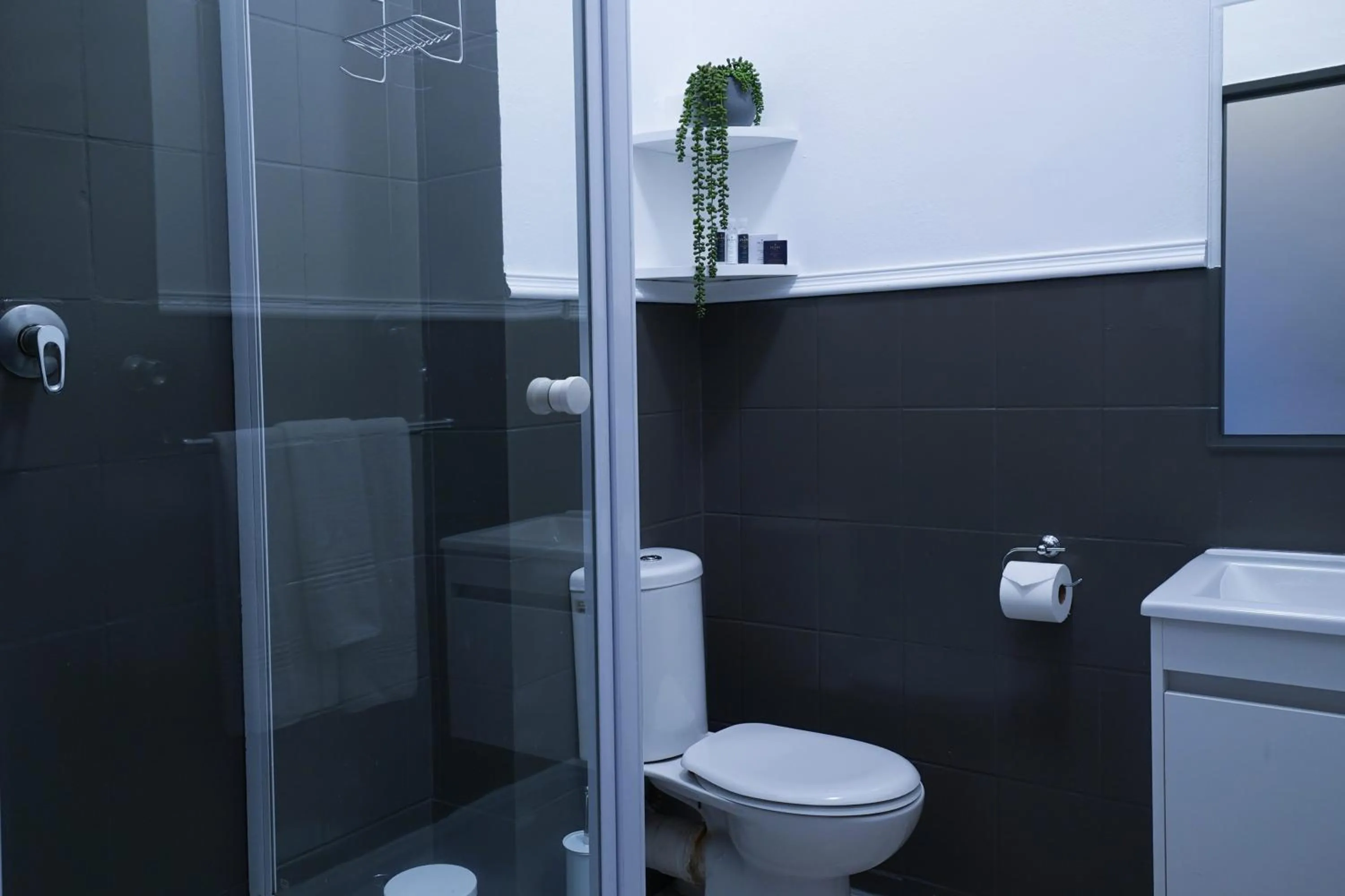 Inani Hotel Gallagher