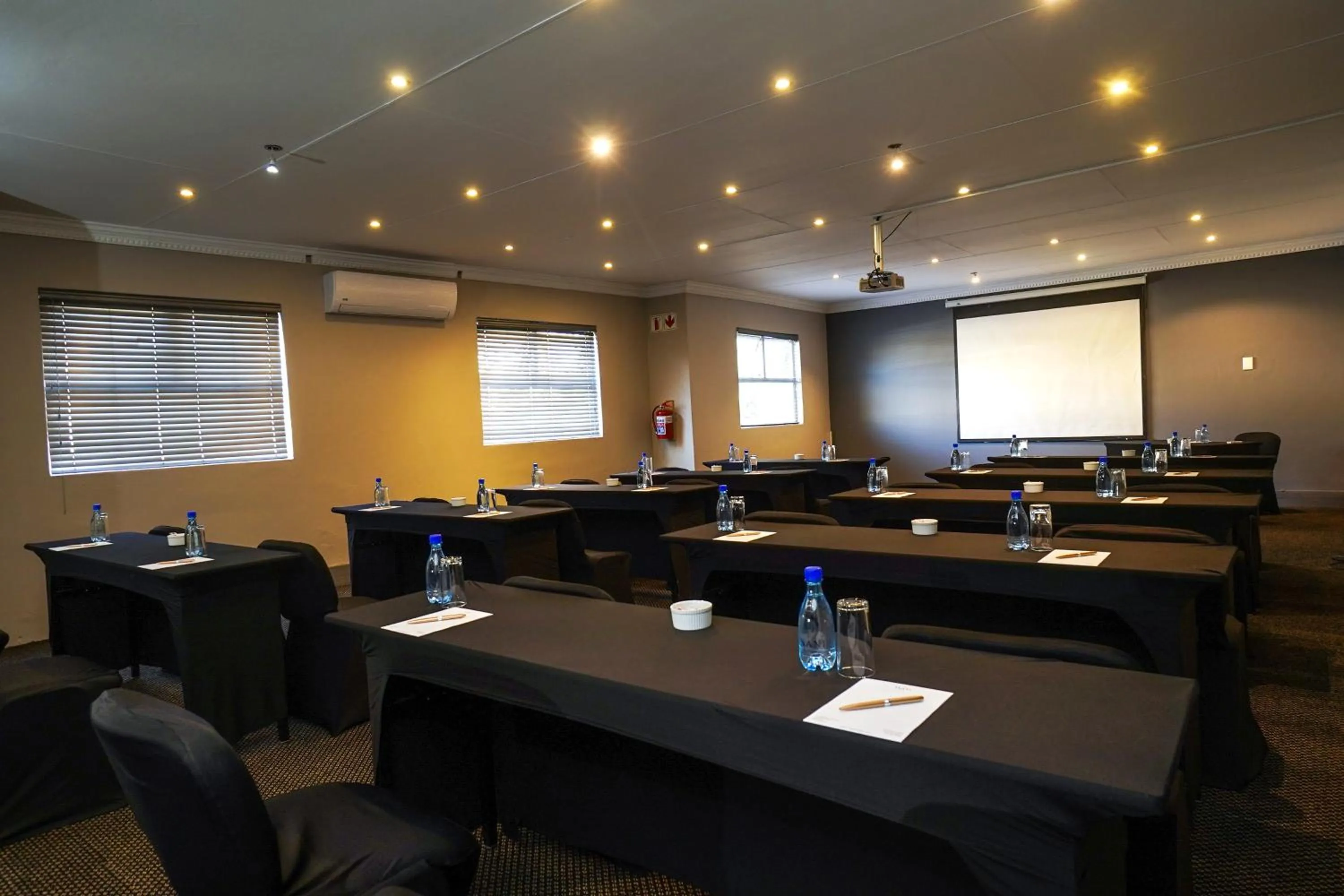 Meeting/conference room in Inani Hotel Gallagher
