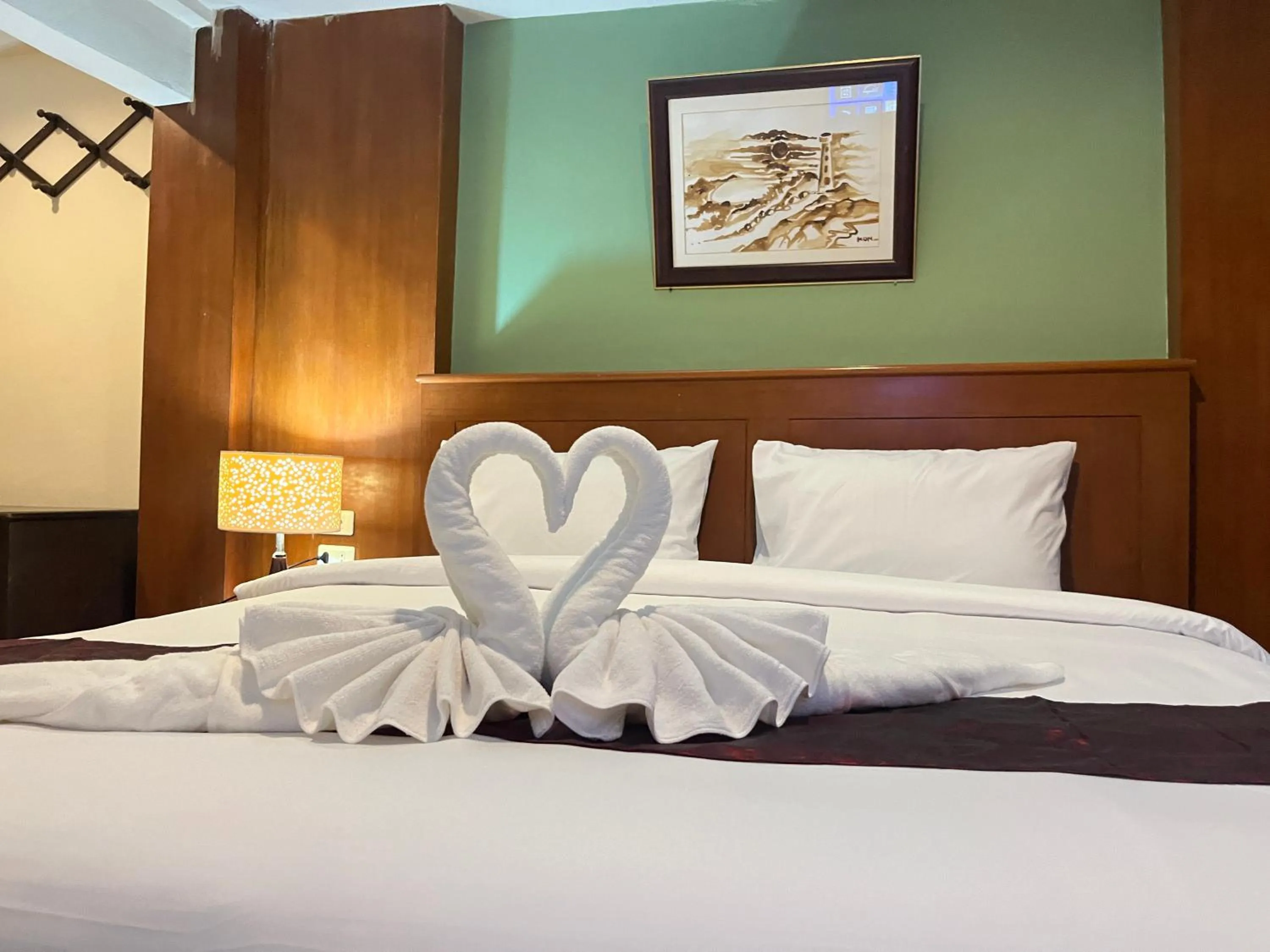 Bed in The Atnal Lanta Budget and Eco Friendly hotel in Koh Lanta