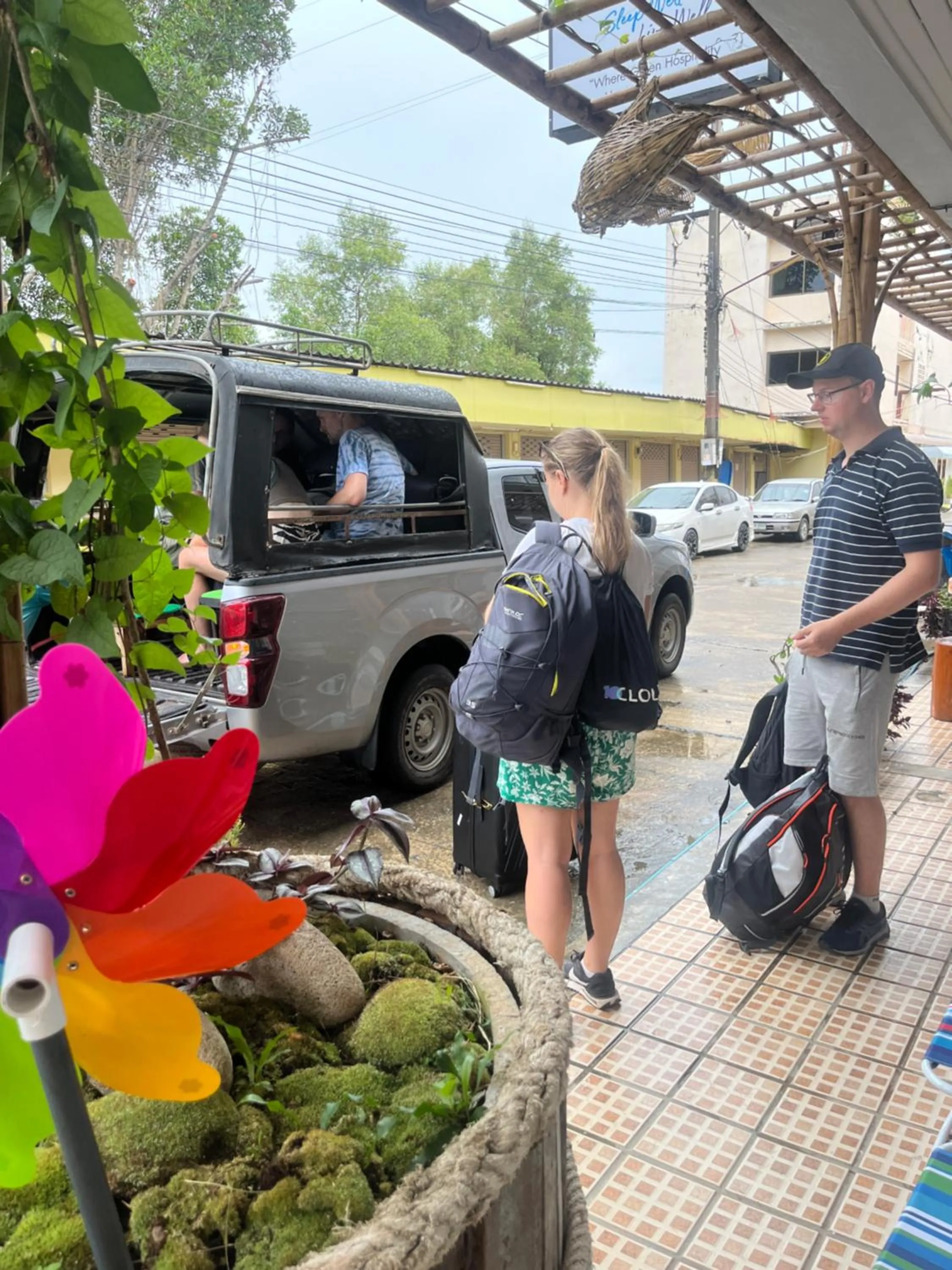 People in The Atnal Lanta Budget and Eco Friendly hotel in Koh Lanta