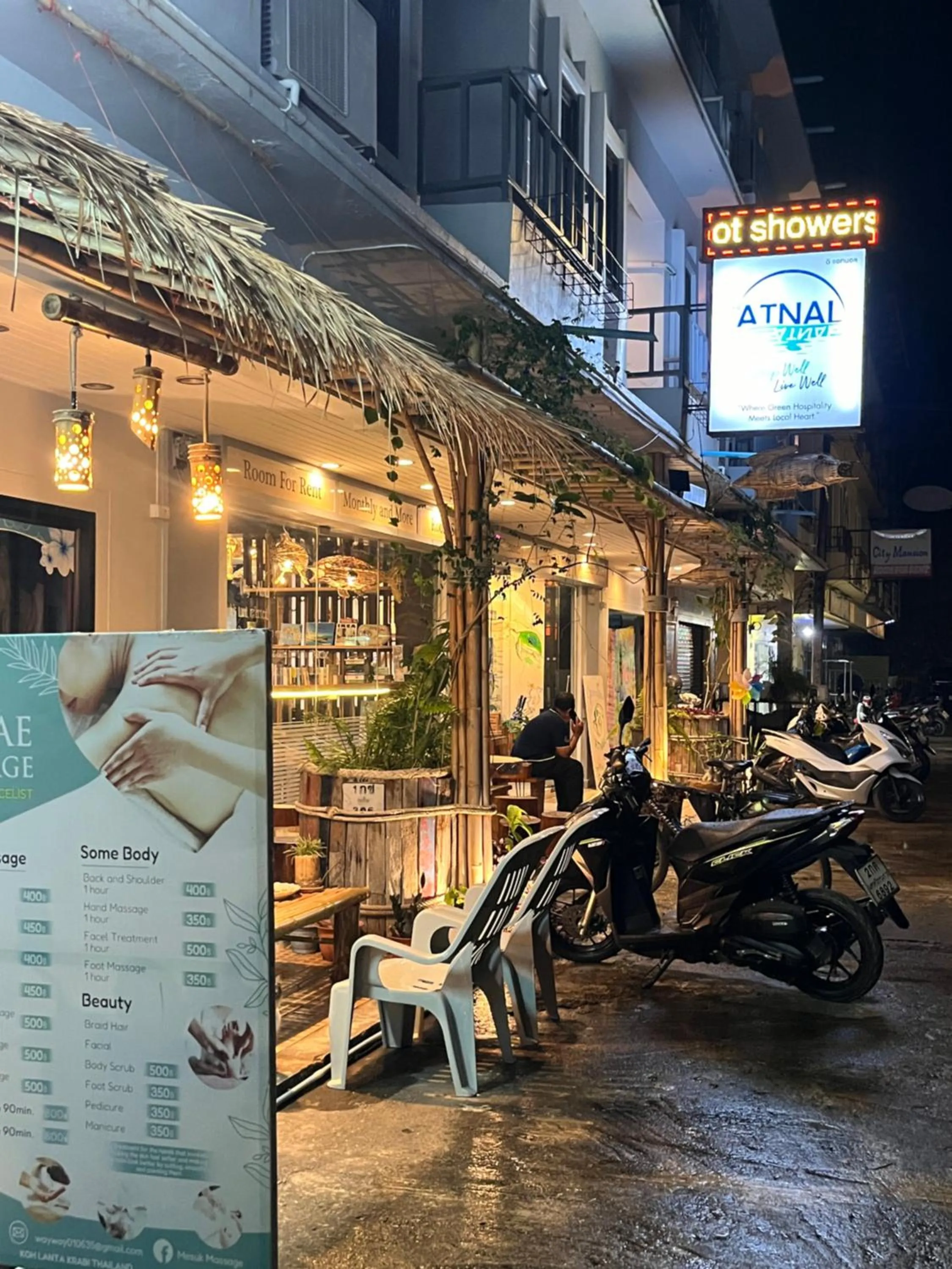 Property building in The Atnal Lanta Budget and Eco Friendly hotel in Koh Lanta