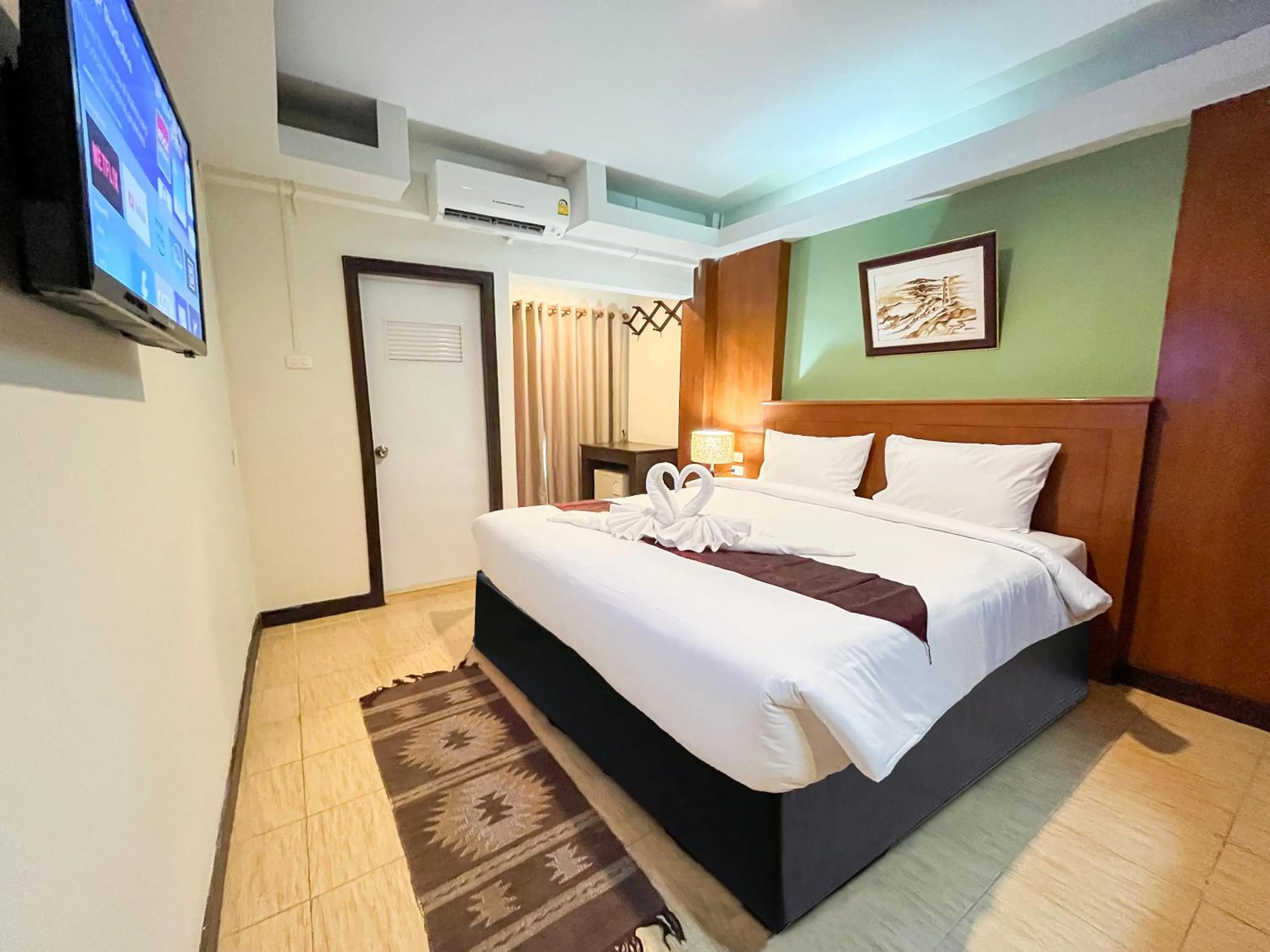 Bed in The Atnal Lanta Budget and Eco Friendly hotel in Koh Lanta