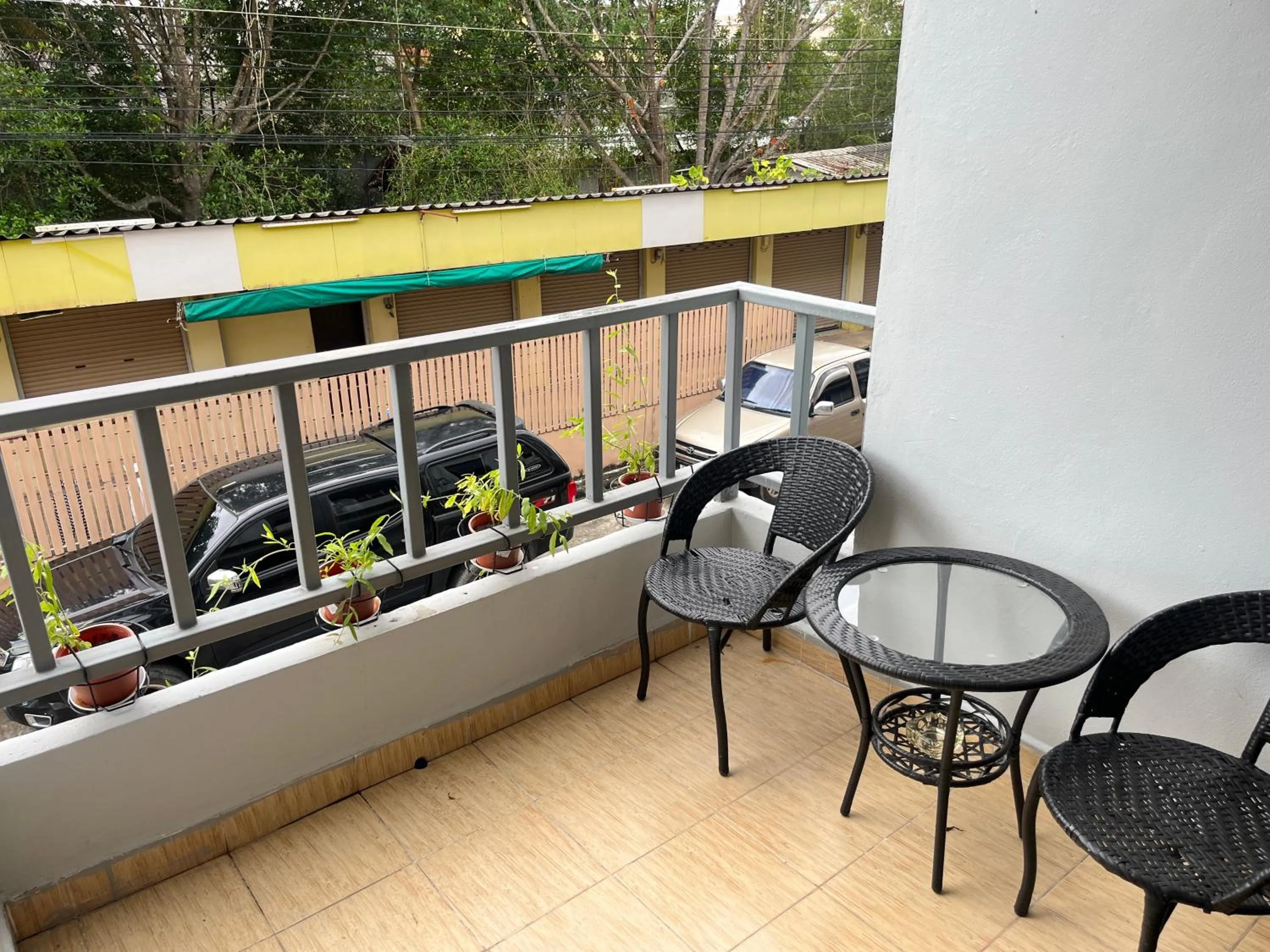 Patio in The Atnal Lanta Budget and Eco Friendly hotel in Koh Lanta