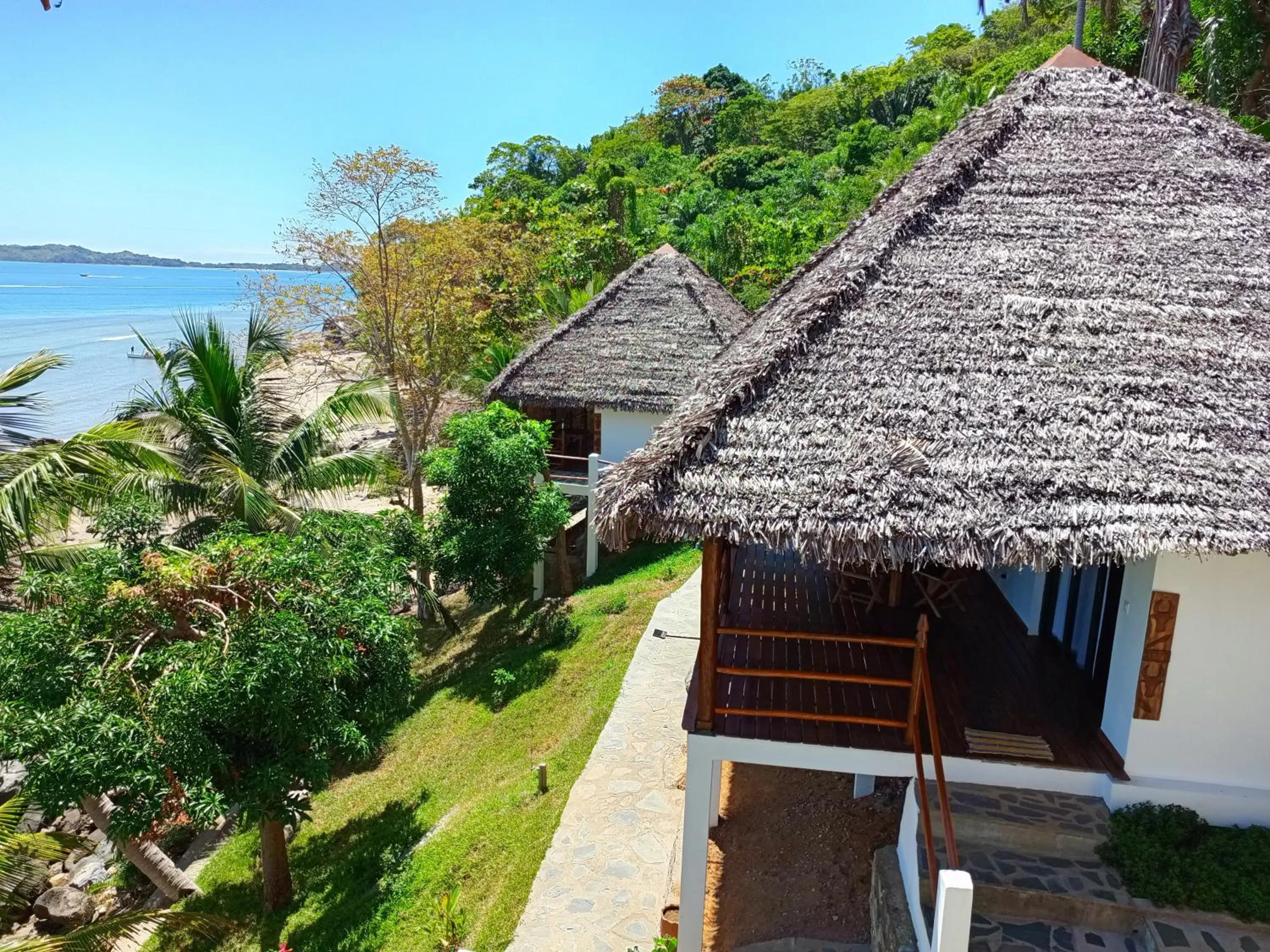 Property building in Tiki Komba