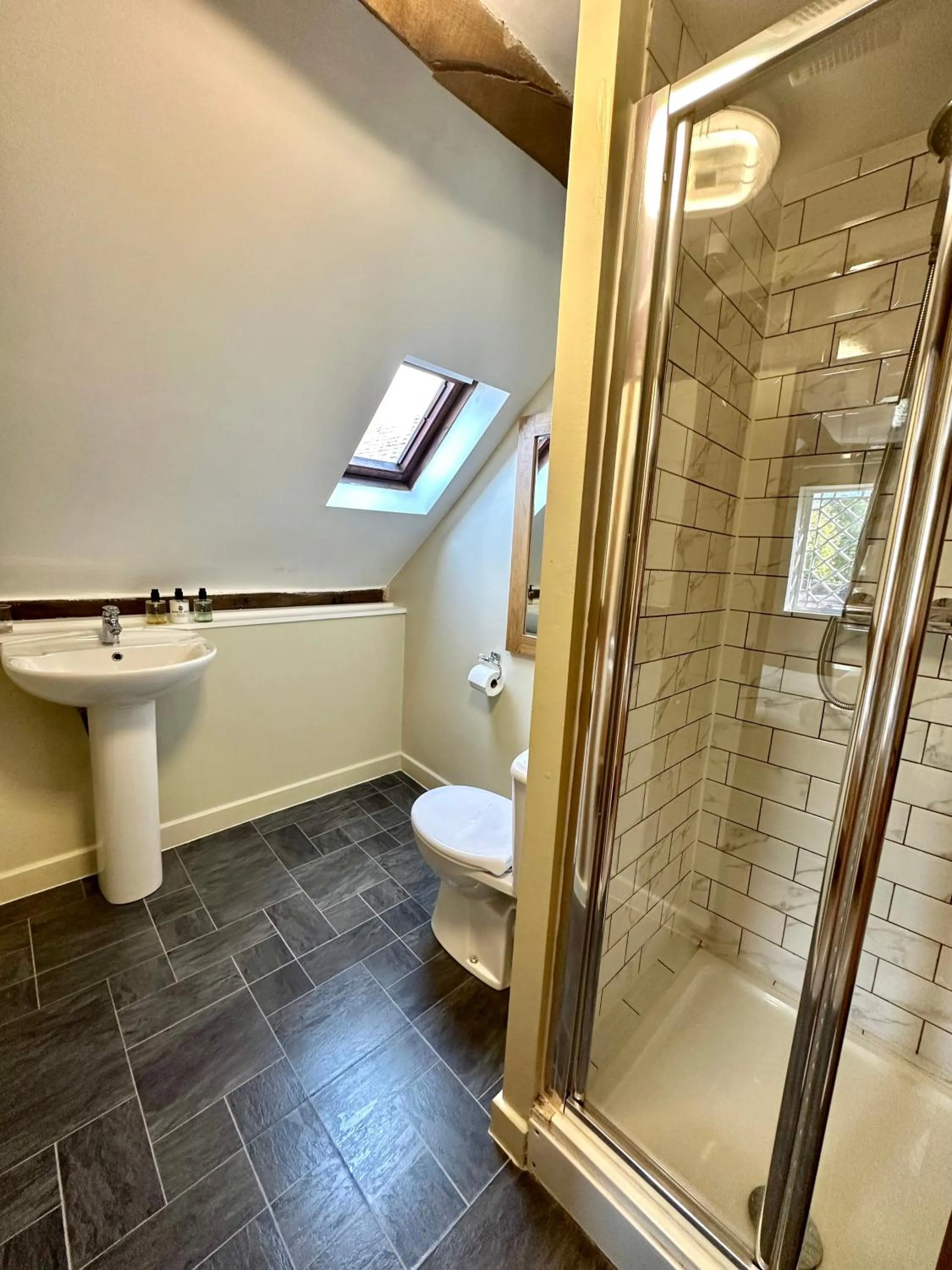 Shower in The Manor at Abberley