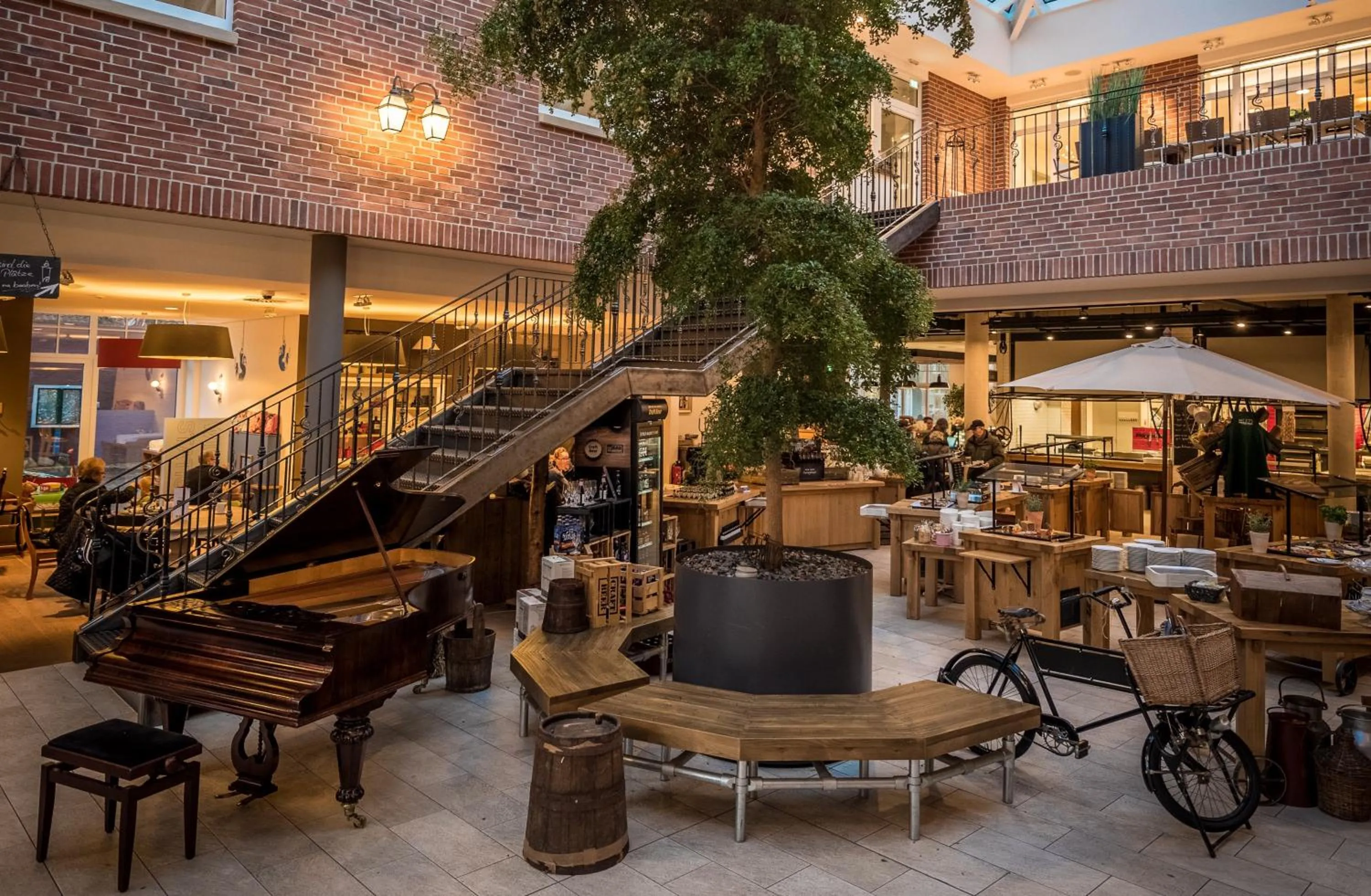 Restaurant/places to eat in Arkadenhaus - Hotel Freiherr von Schwarzenberg