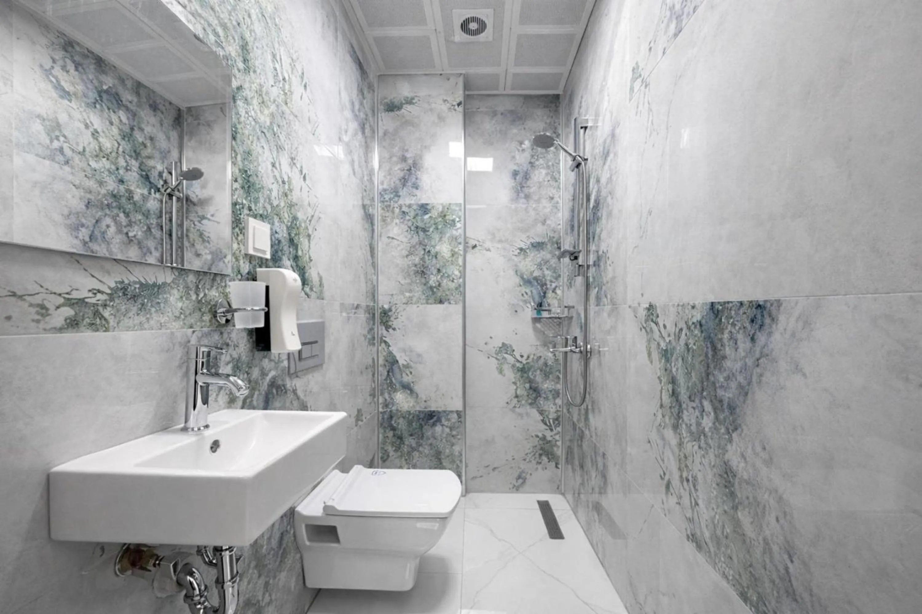 Shower in Kilic Boutique Hotel