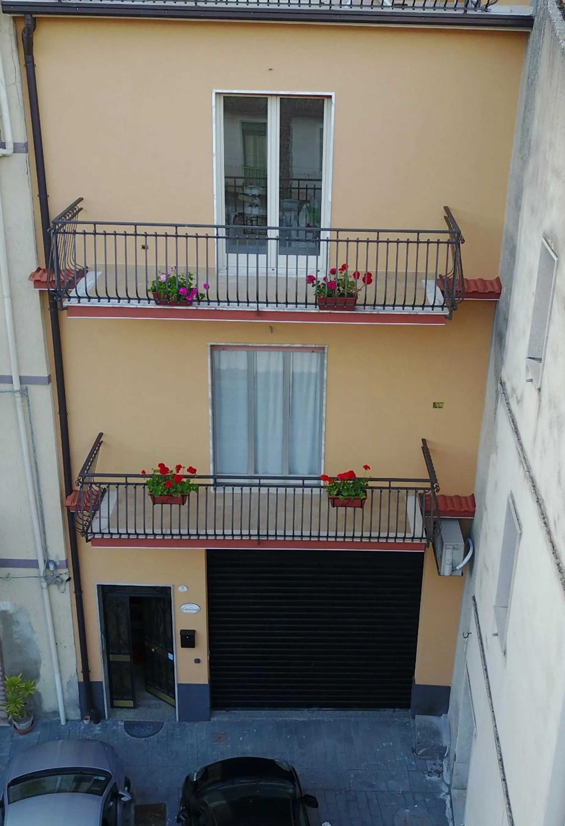 Apartment with Balcony in Casa Catena