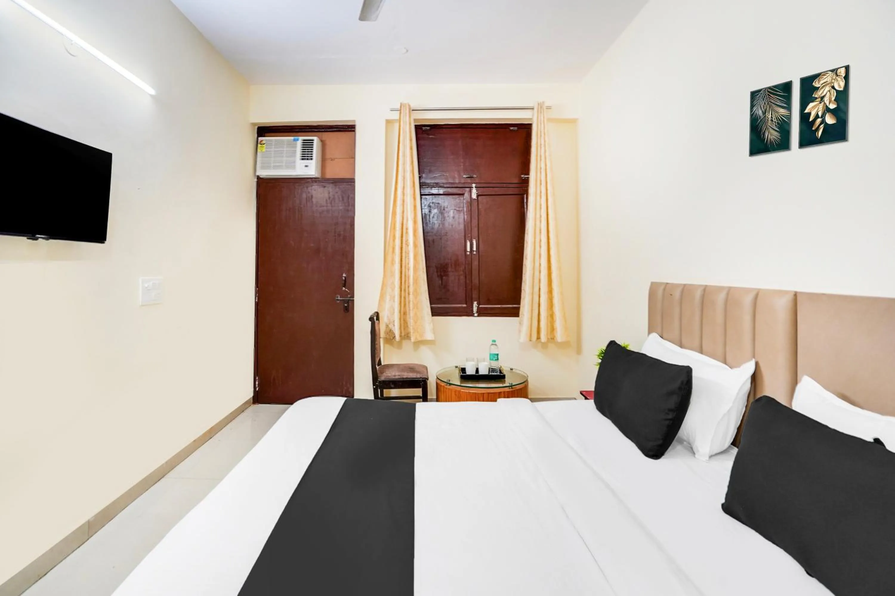 Bedroom in Hotel O YATRA INN