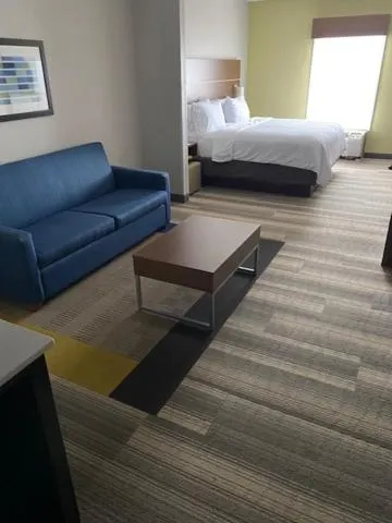 Bed in Holiday Inn Express