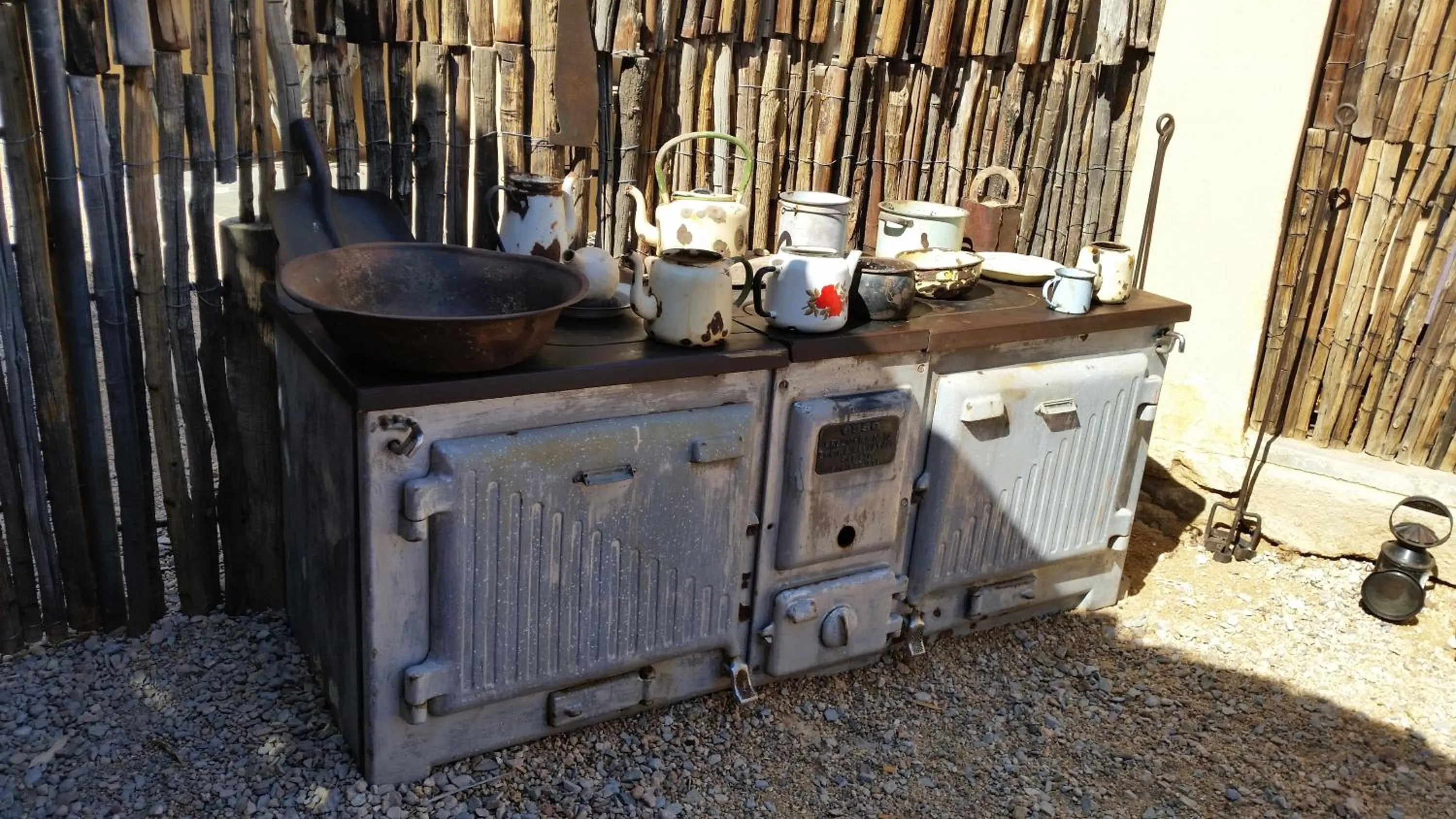 Decorative detail in Bahnhof Hotel Aus