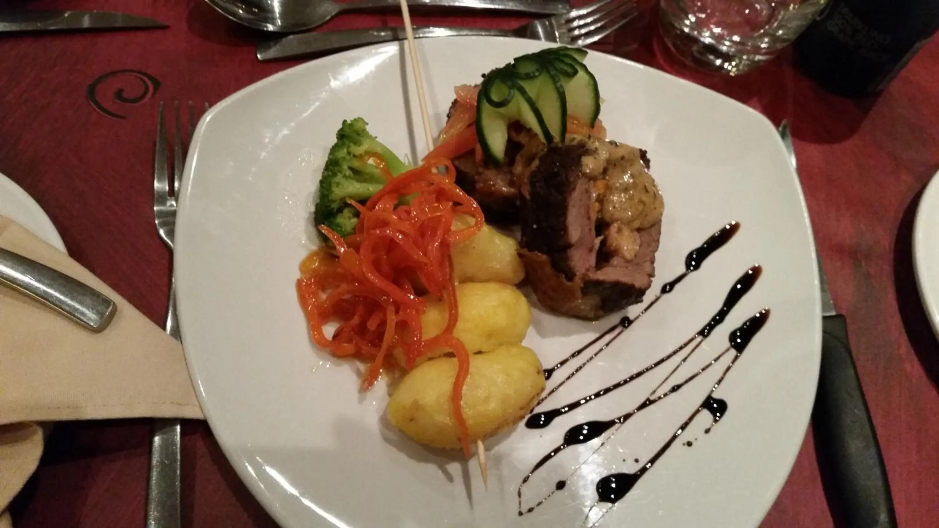 Food in Bahnhof Hotel Aus