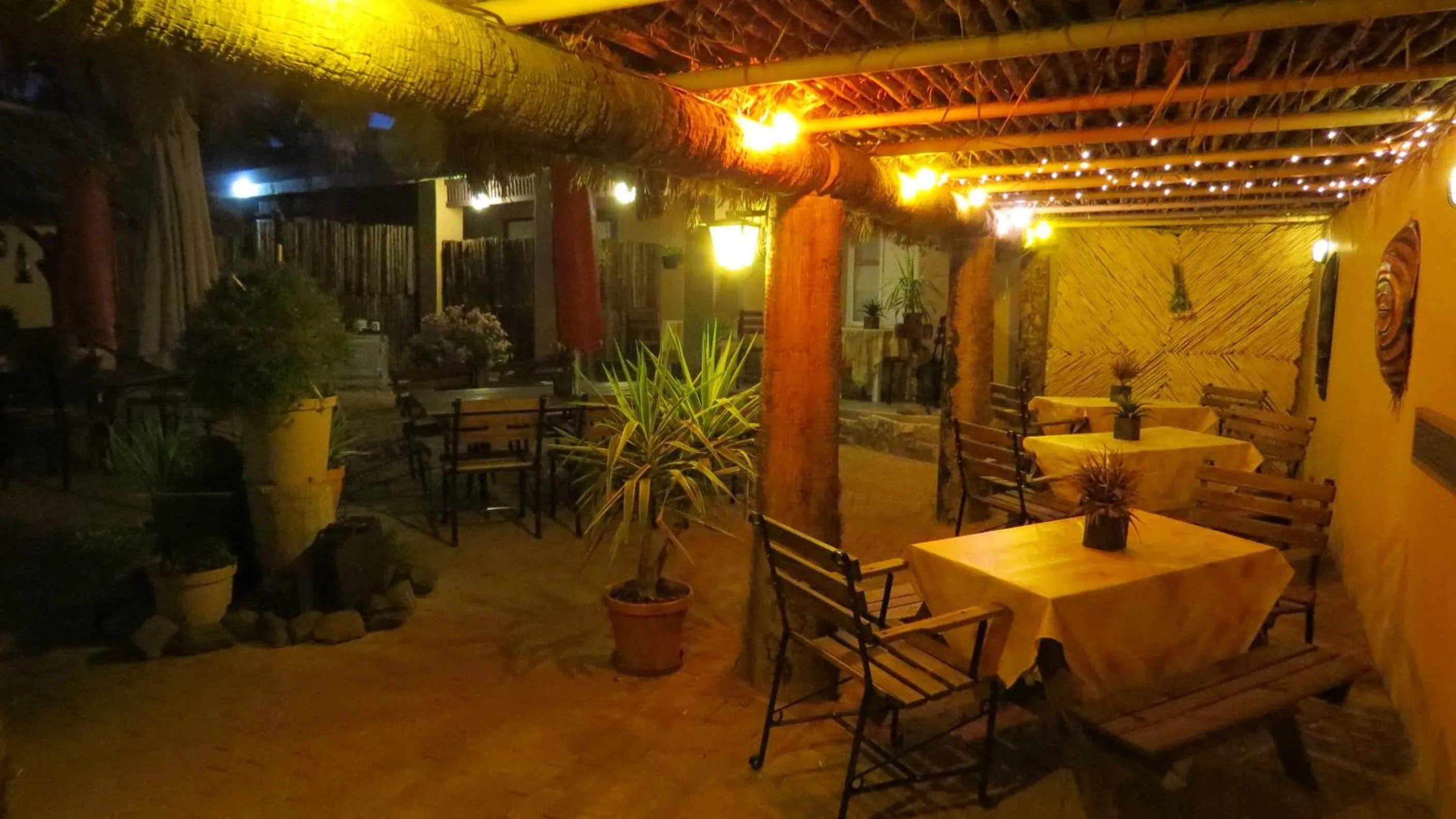 Restaurant/places to eat in Bahnhof Hotel Aus