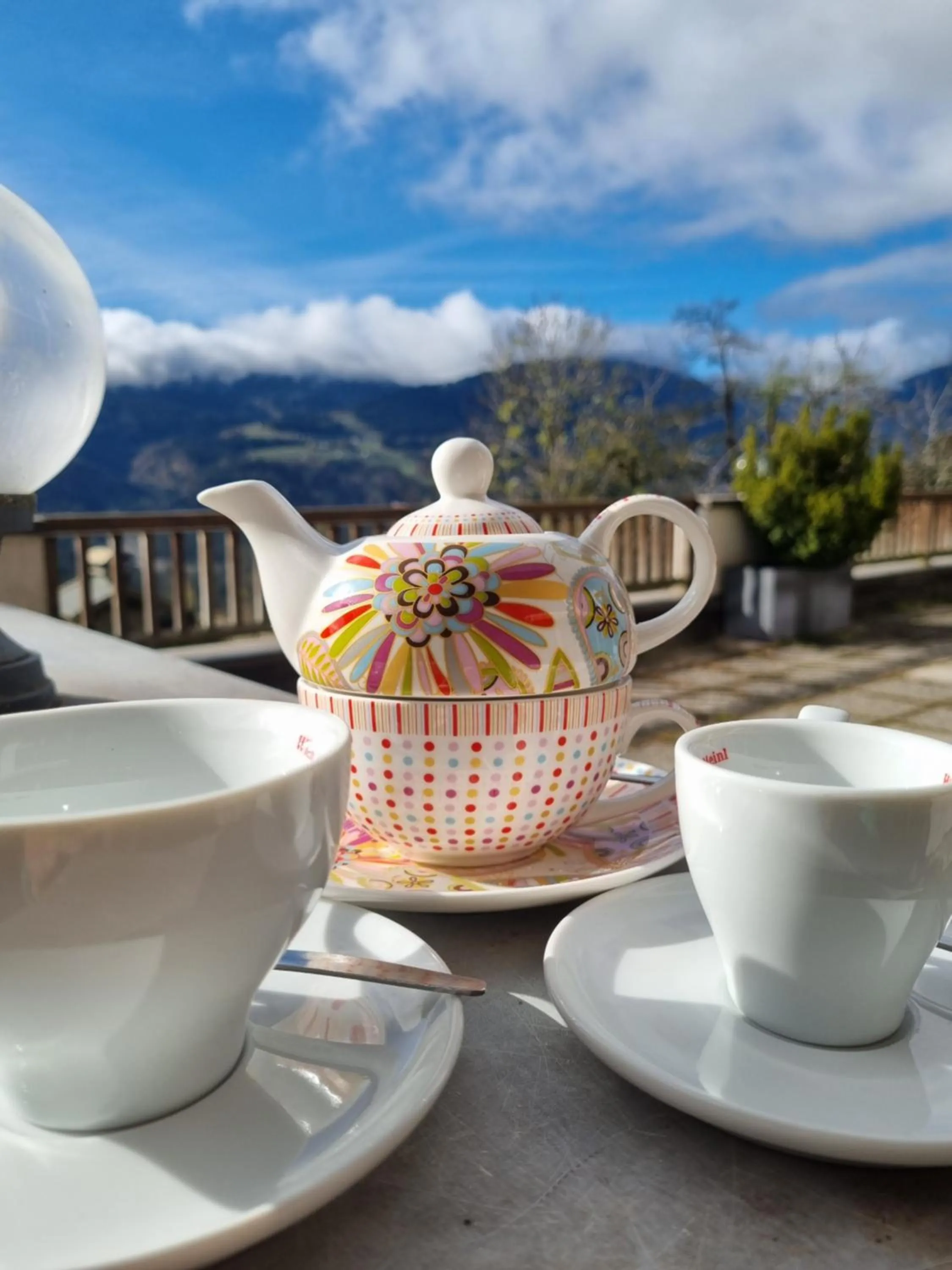 Restaurant/places to eat in nawu apartments & Restaurant