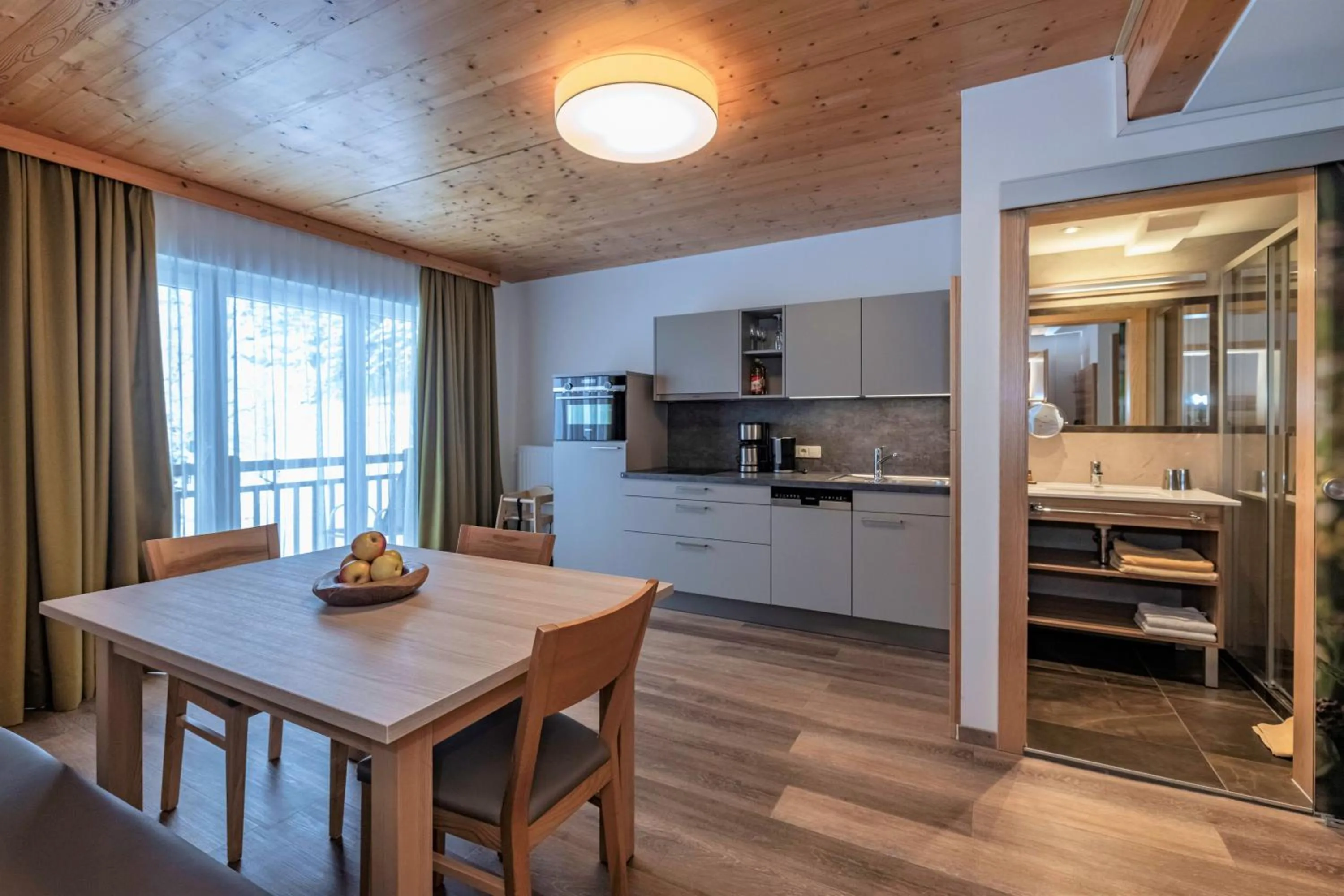 Dining area in nawu apartments & Restaurant