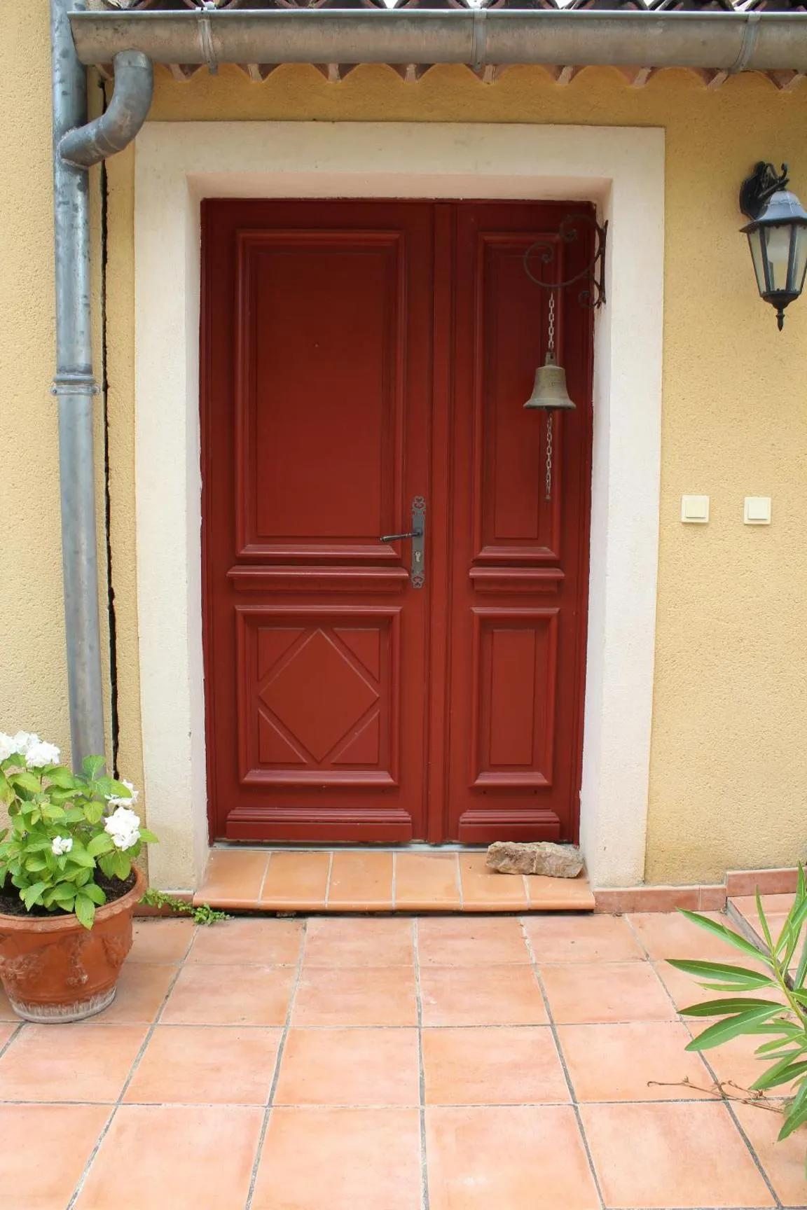 Facade/entrance in Bastide Saint Bernard