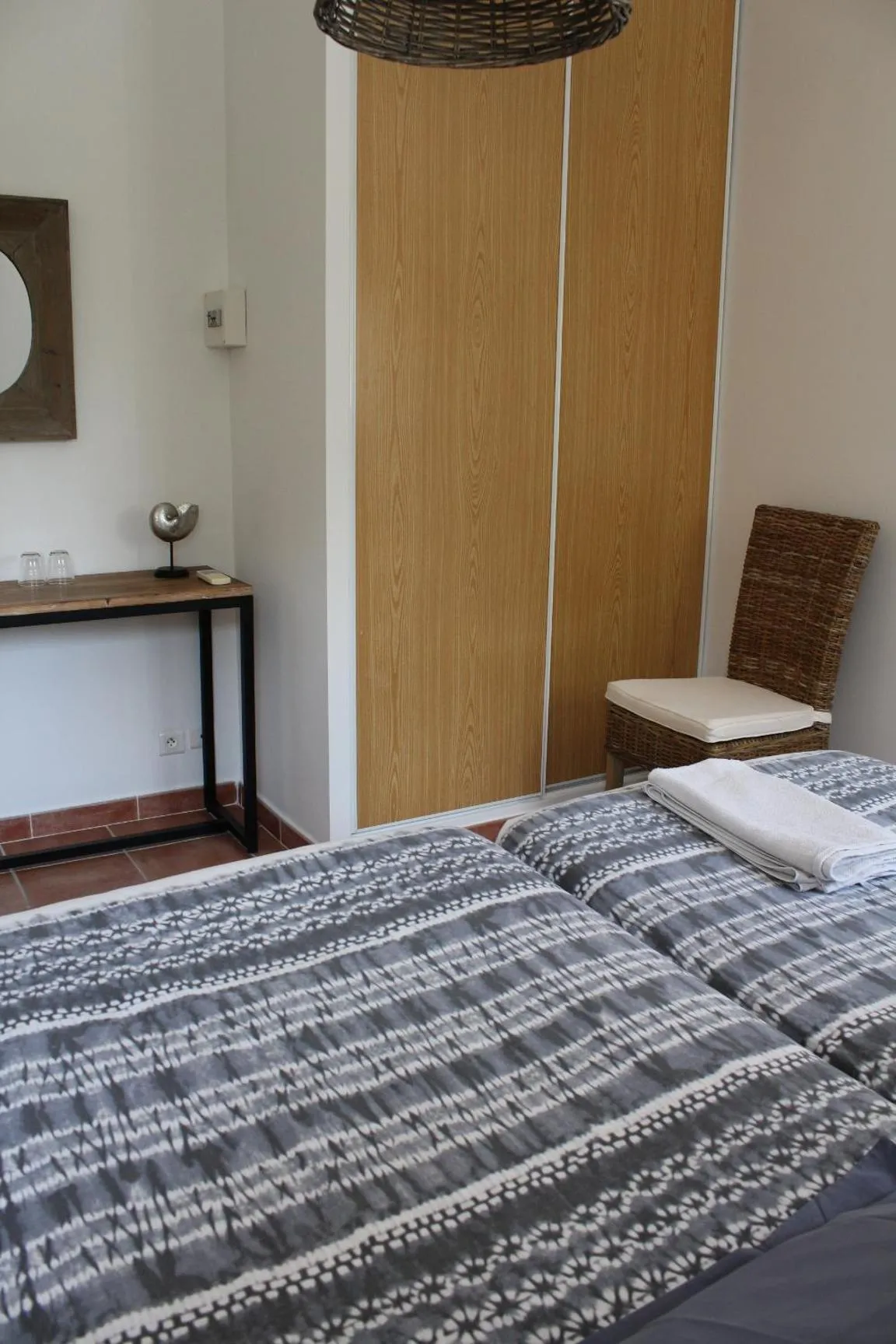 Photo of the whole room, Bed in Bastide Saint Bernard