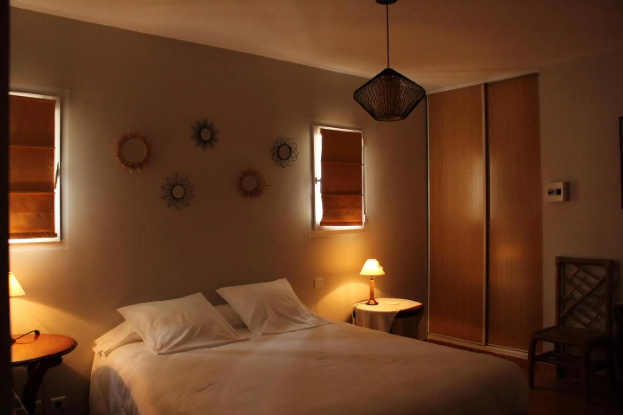 Photo of the whole room, Bed in Bastide Saint Bernard