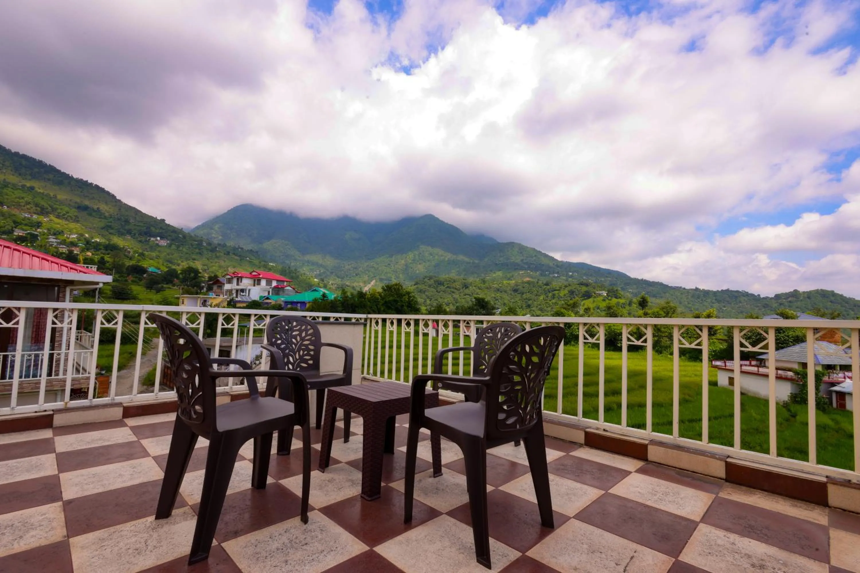 Vista Valley Stay, Luxury 3 BHK Villa Kangra, Dharamshala